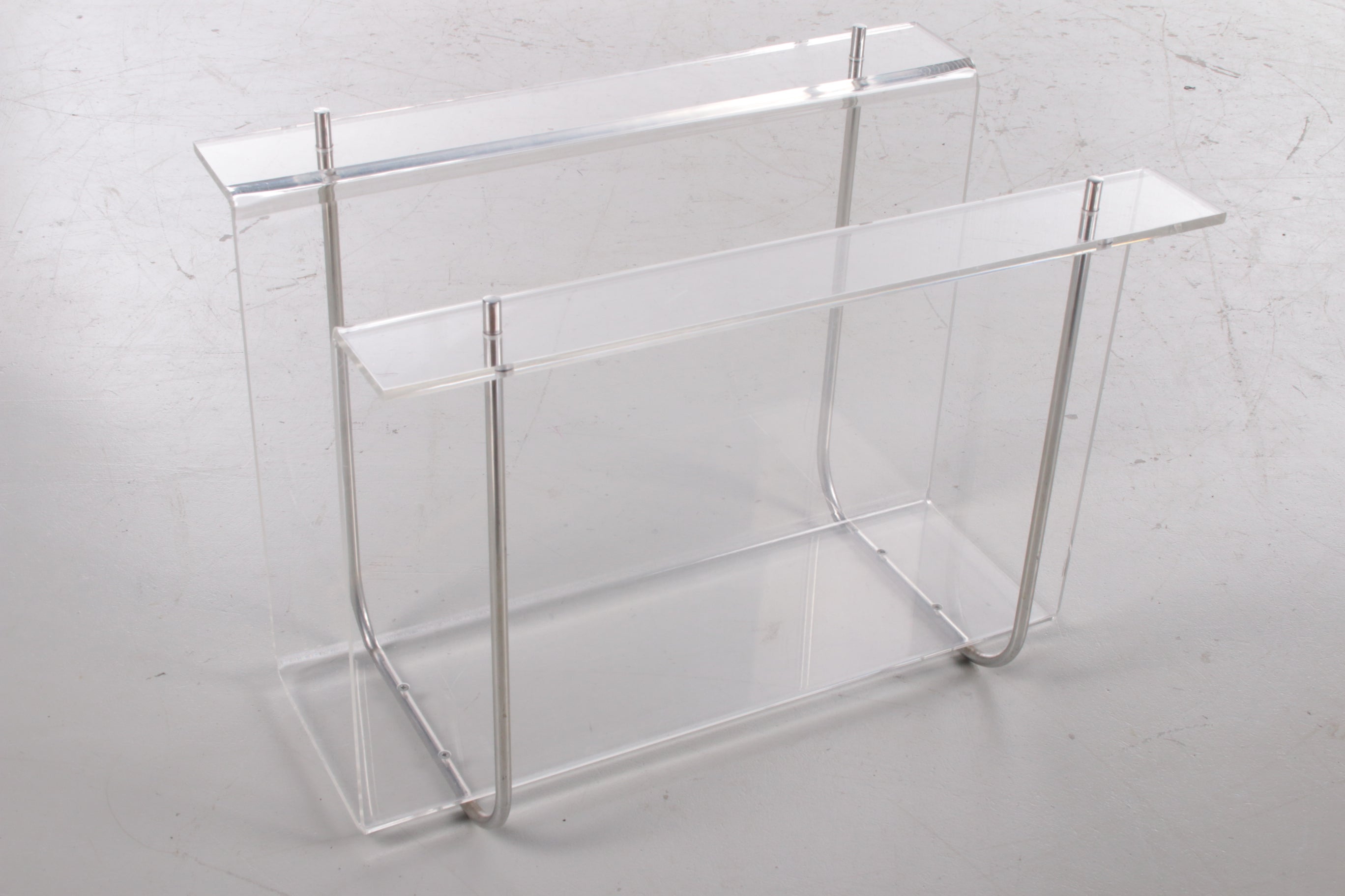 Plexiglas Magazijnrek met metalen accenten,1