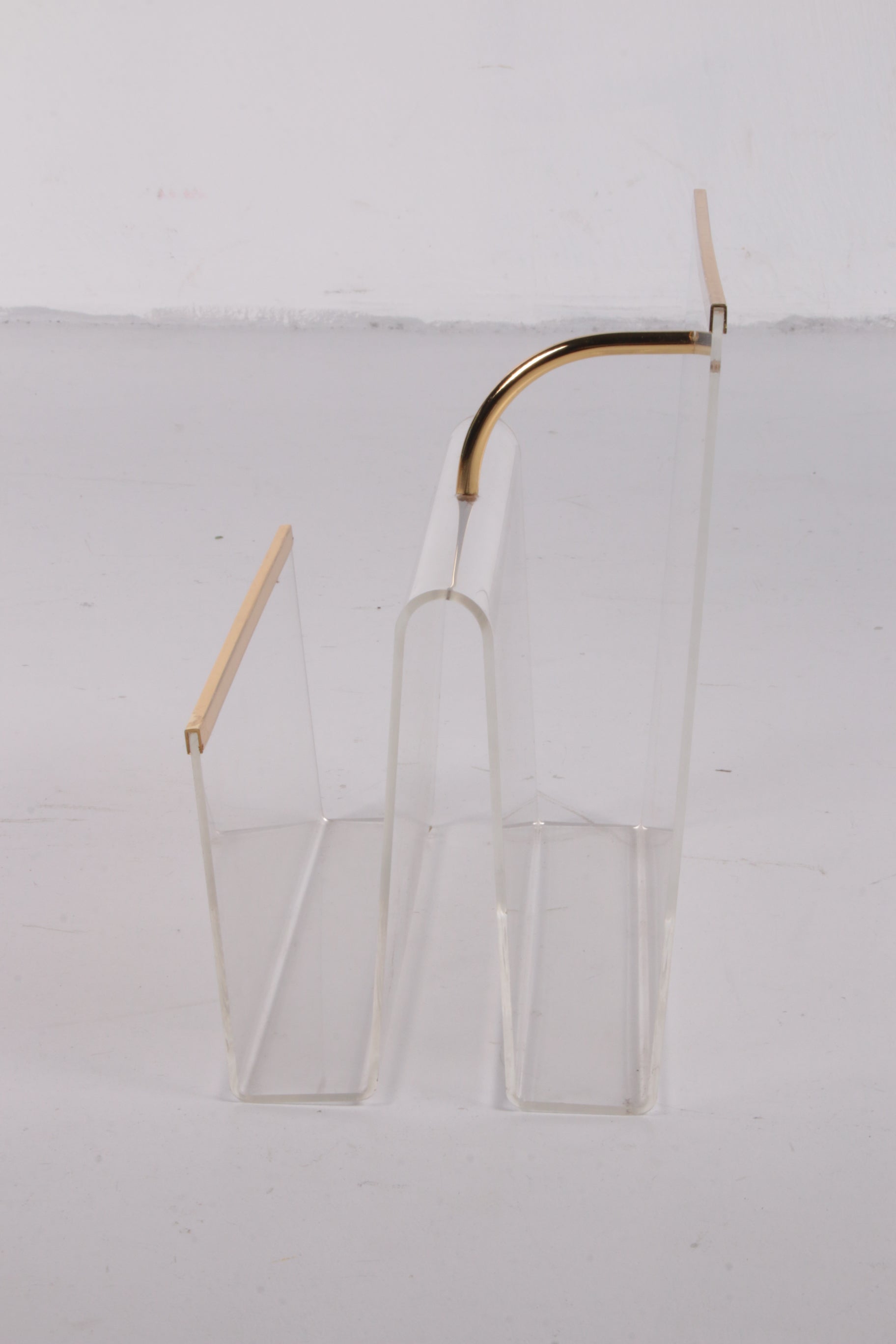 Hollywood regency Plexiglas magazijnrek jaren70 Italie