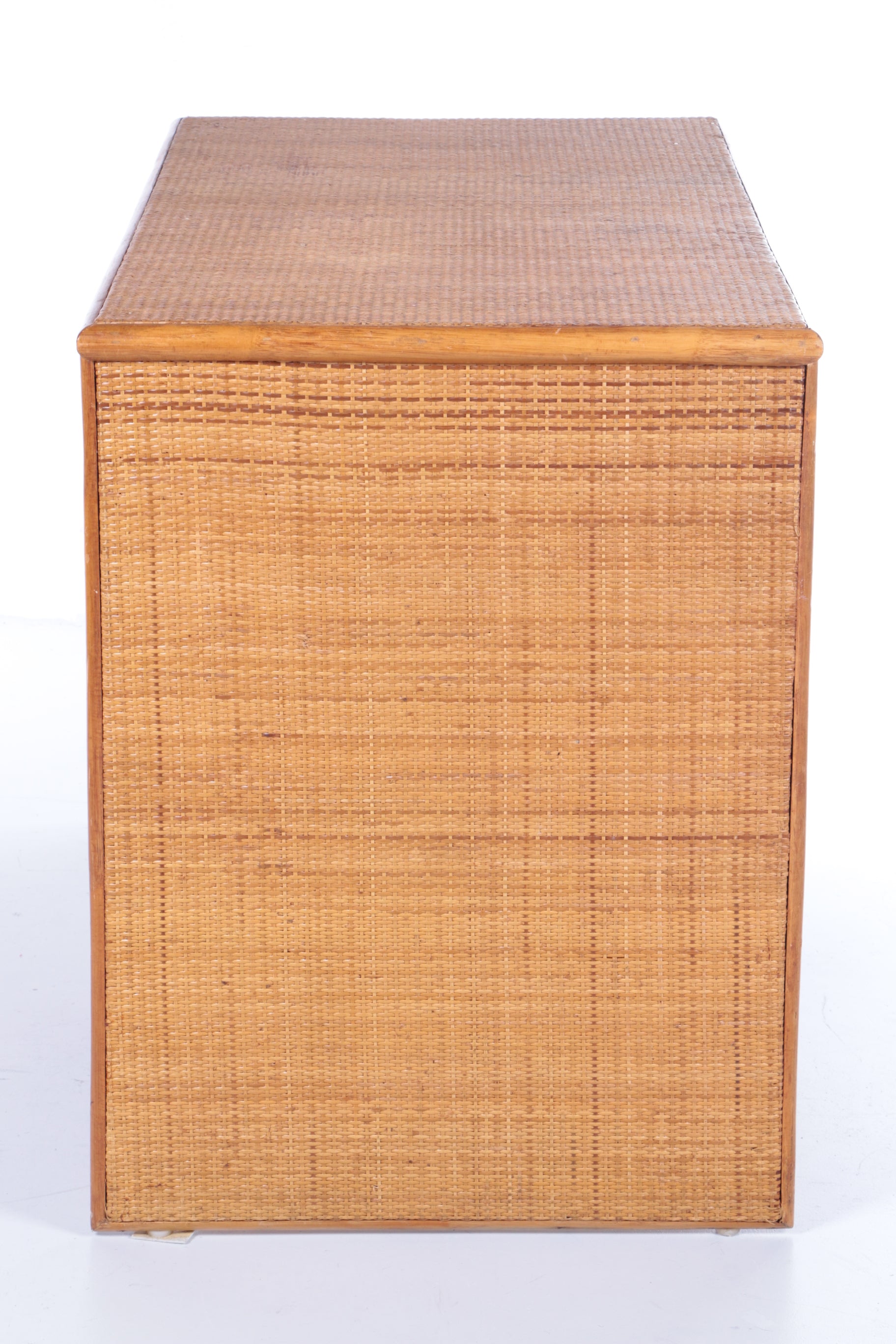 Bohemian stijl Bamboe Rotan bureau met lades uit Frankrijk jaren60zijkant