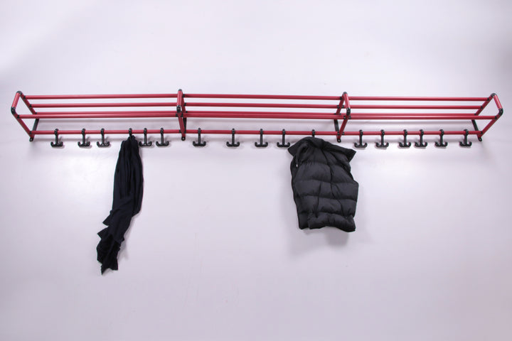 Mega Lange Wandkapstok Spage Age De lengte is 3,50 meter,1970s