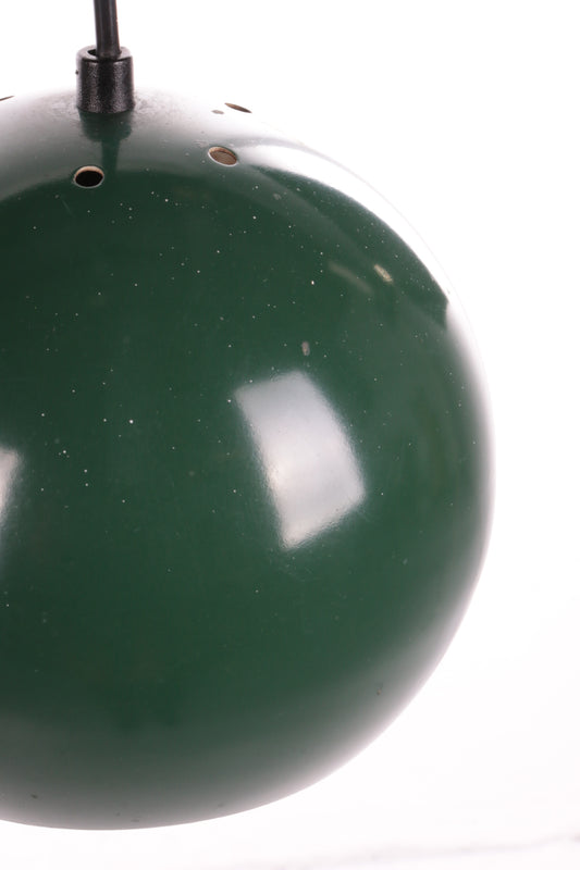 Hanglamp Hala is een prachtig ontwerp mooi oud groen van kleur 1960s.