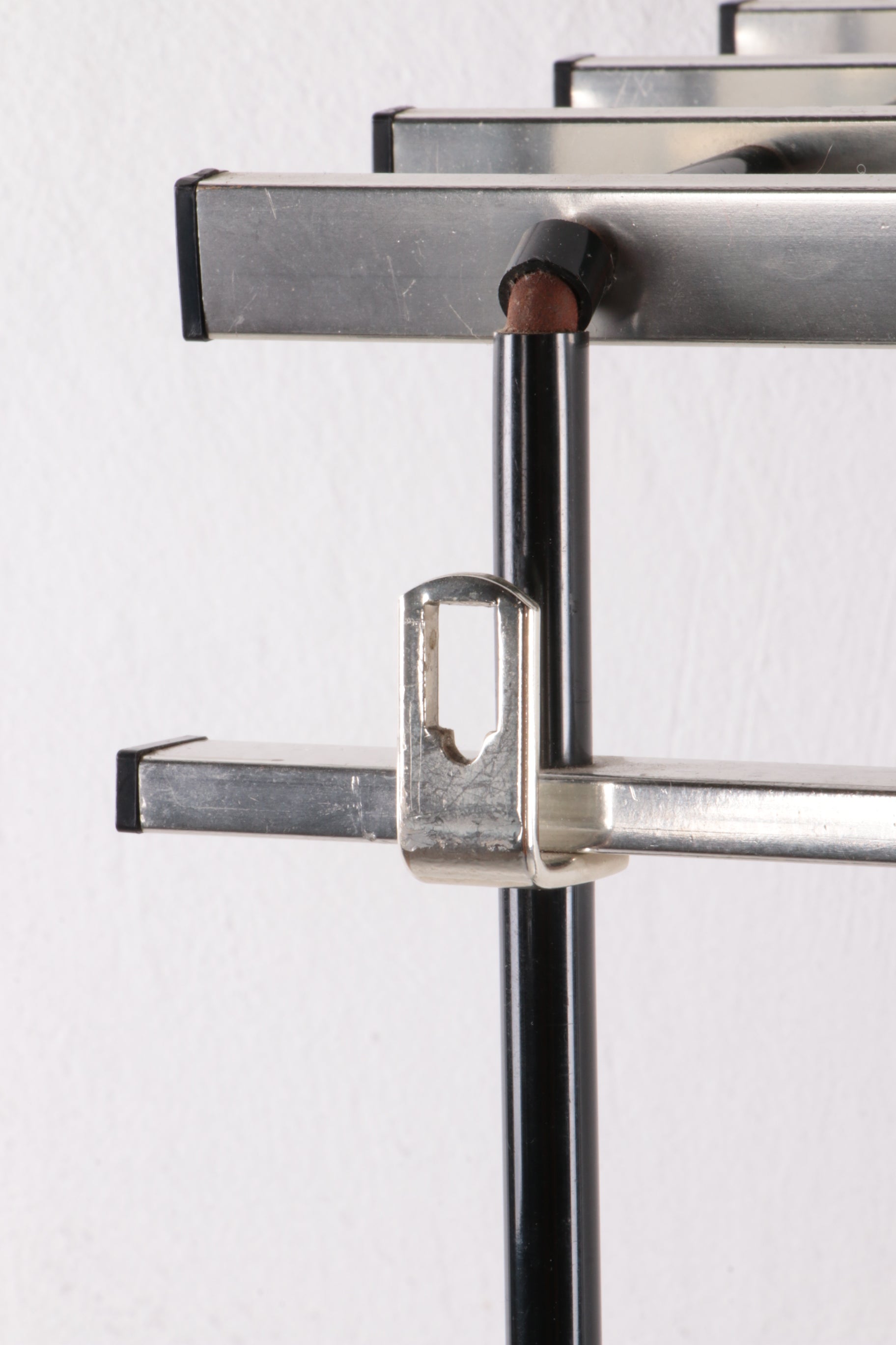 Vintage chrome kleur aluminium wandkapstok 1950s