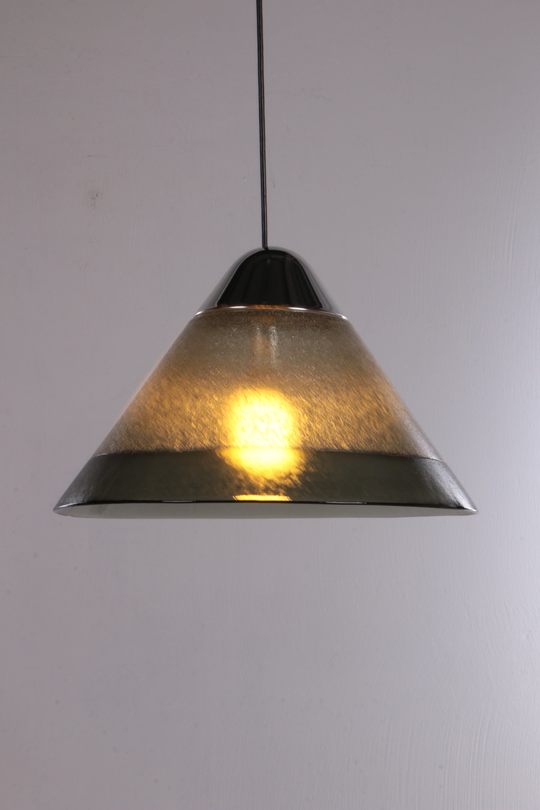 https://timeless-art.shop/products/vintage-hanglamp-ontwerp-van-peil-putzler-jaren70