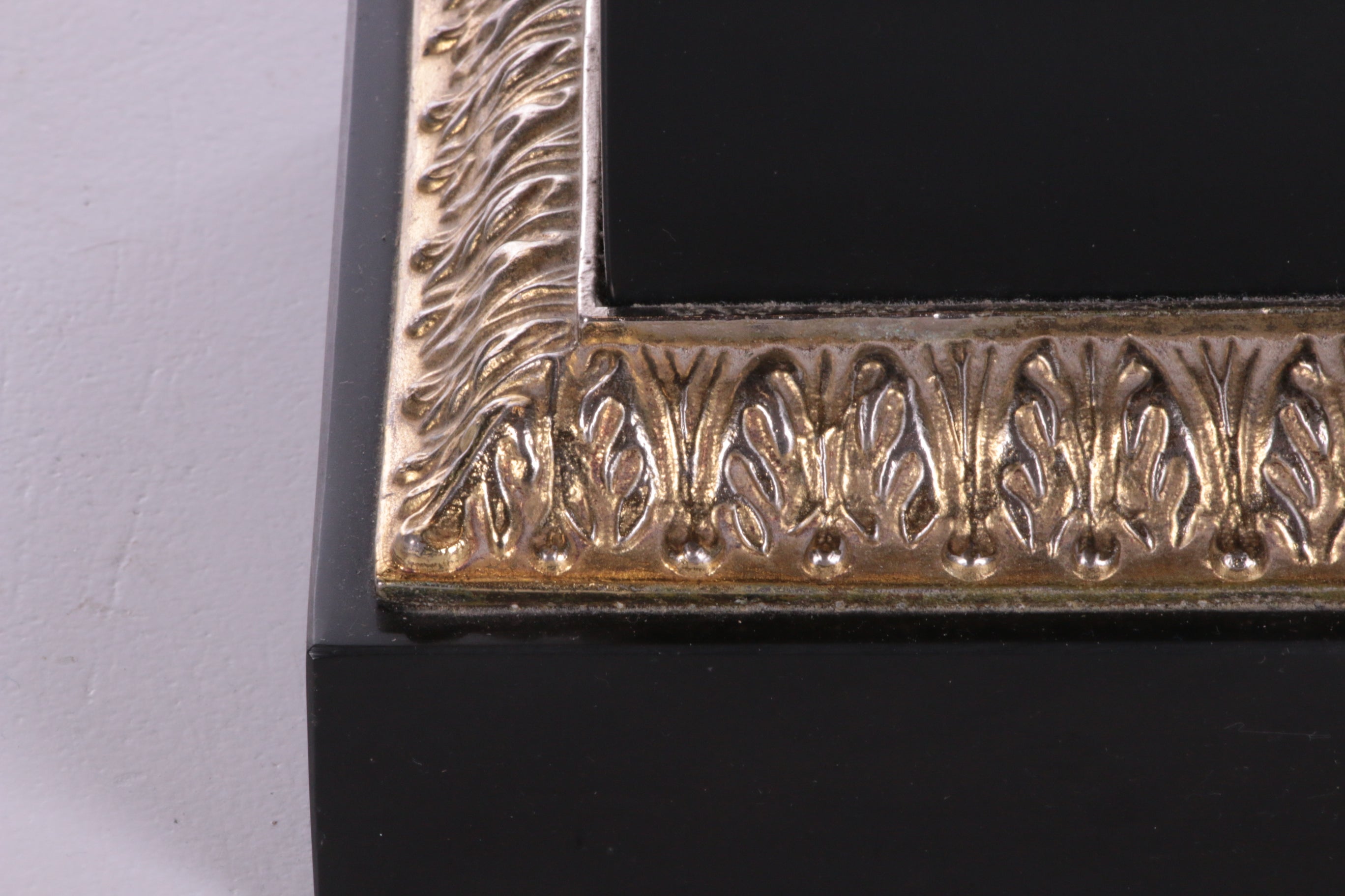 Jacques Charles voor Maison Charles - Eagle Guilded Table Lamp by Maison Charles