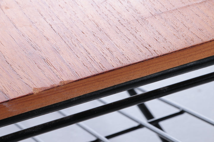 Vintage magazijnrek gemaakt van metaal en Hout jaren60.