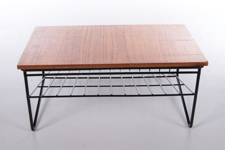 Vintage magazijnrek gemaakt van metaal en Hout jaren60.