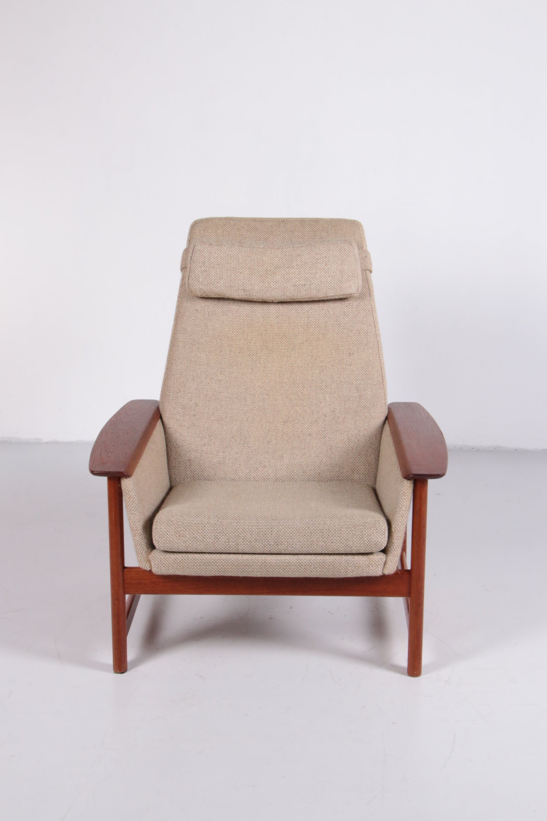 Top Vintage Bankstel en 2 fauteuils gemaakt van teak hout,1960 Nederland.