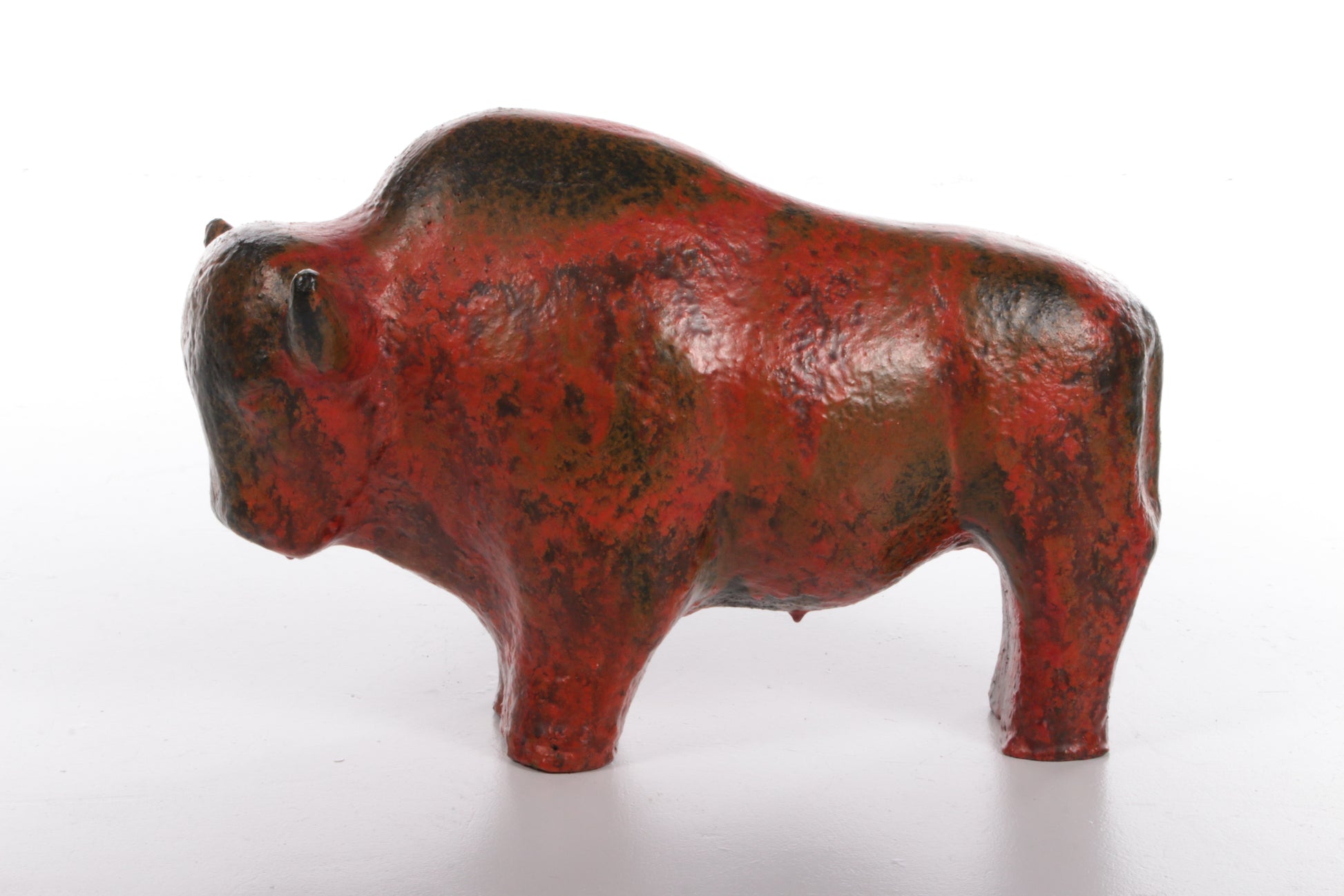 Kurt Tschörner Ruscha stier/bull in rood-zwart keramiek jaren 60