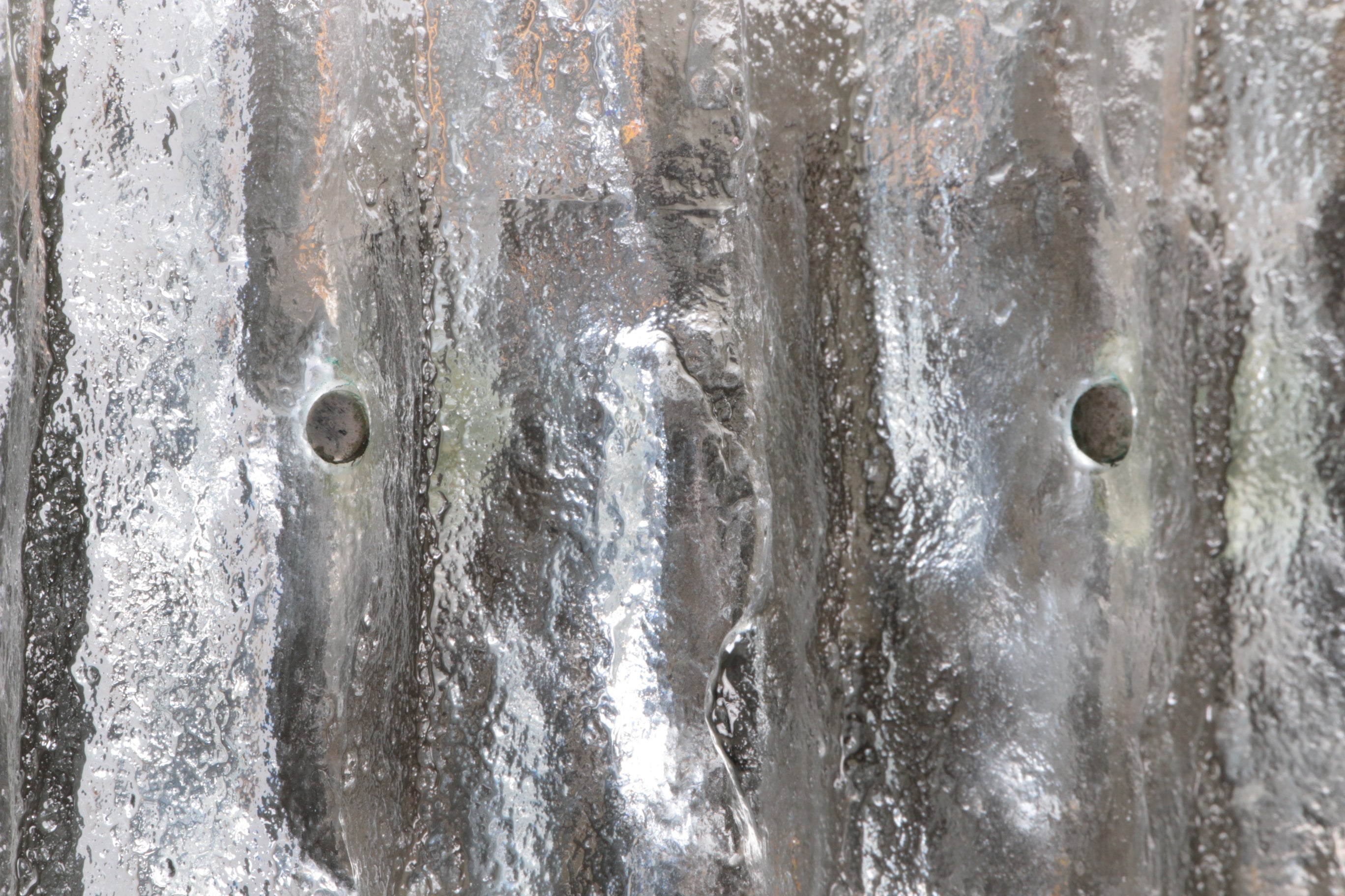 Wandlamp met ijsglas gemaakt door J.T. Kalmar,1960s