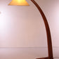 Vintage houten boog vloerlamp Gemaakt in de jaren60 Frankrijk