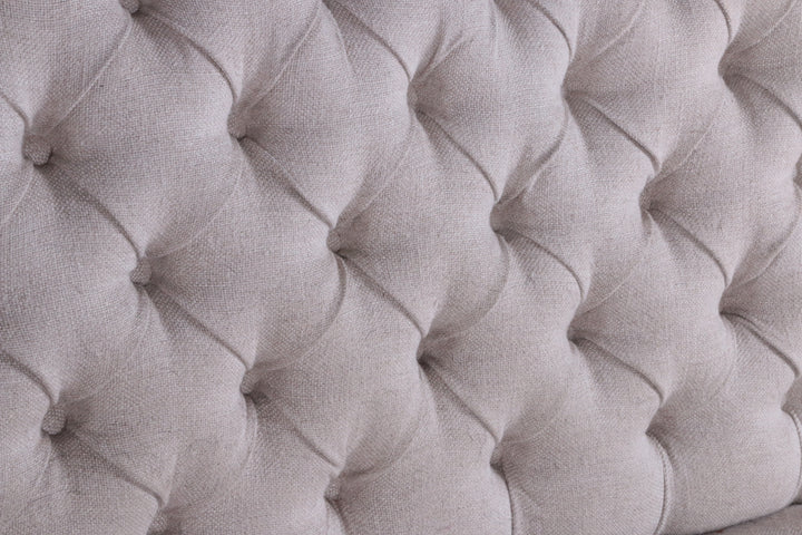 Eetkamerbank met caption van Láuthentique Meubels.