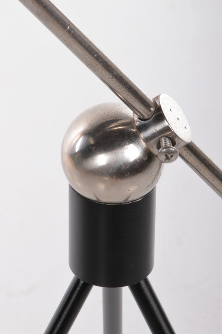 Artiforte Magneto vloerlamp ontwerp van H.Fillekes Jaren50 Nederland