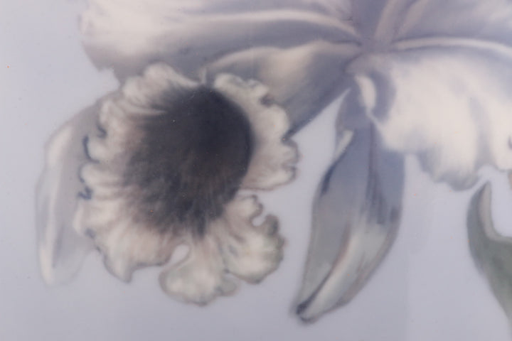 Royal Copenhagen Grote Vaas van porselein beschilderd met de trompetbloem.