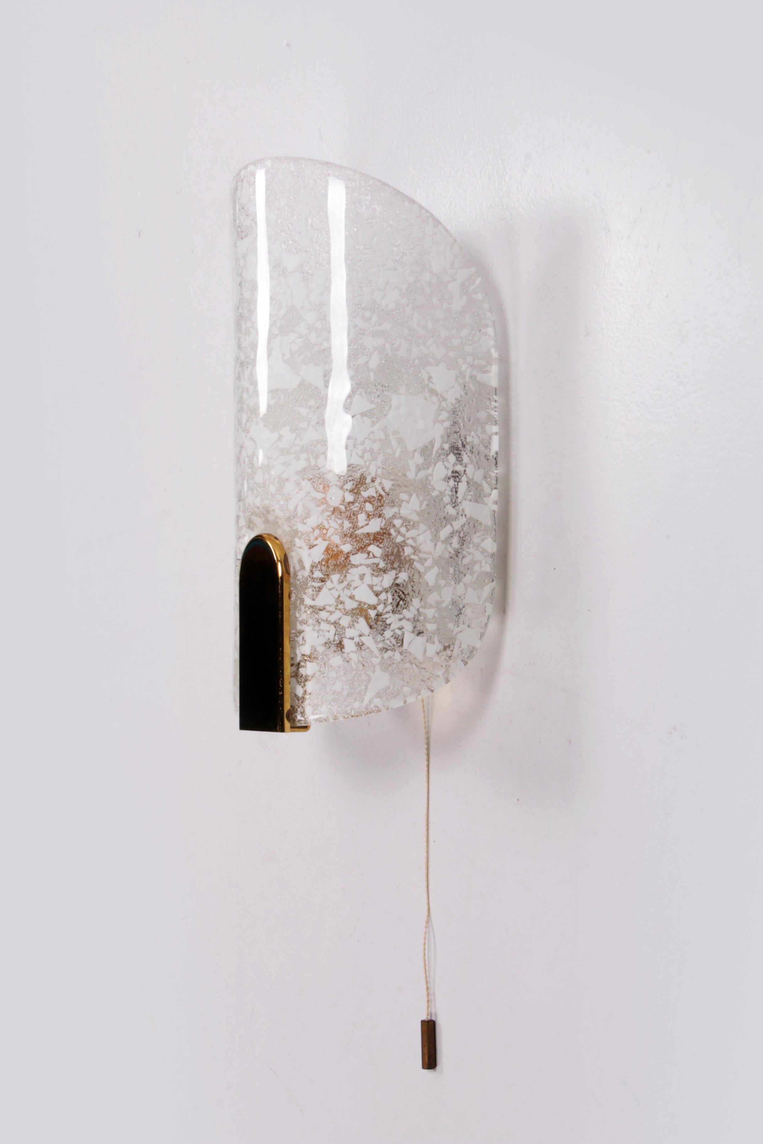 Hillebrand wandlamp met mooi glas en messing,1970