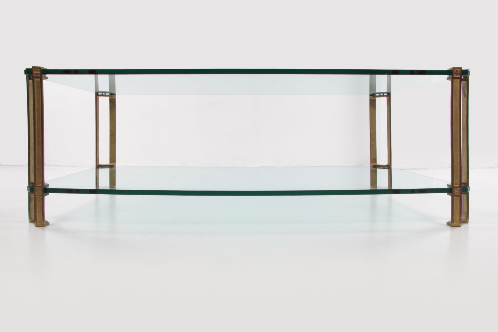 Glazen salontafel Ontwerp van Peter Ghyczy Model T24,1970