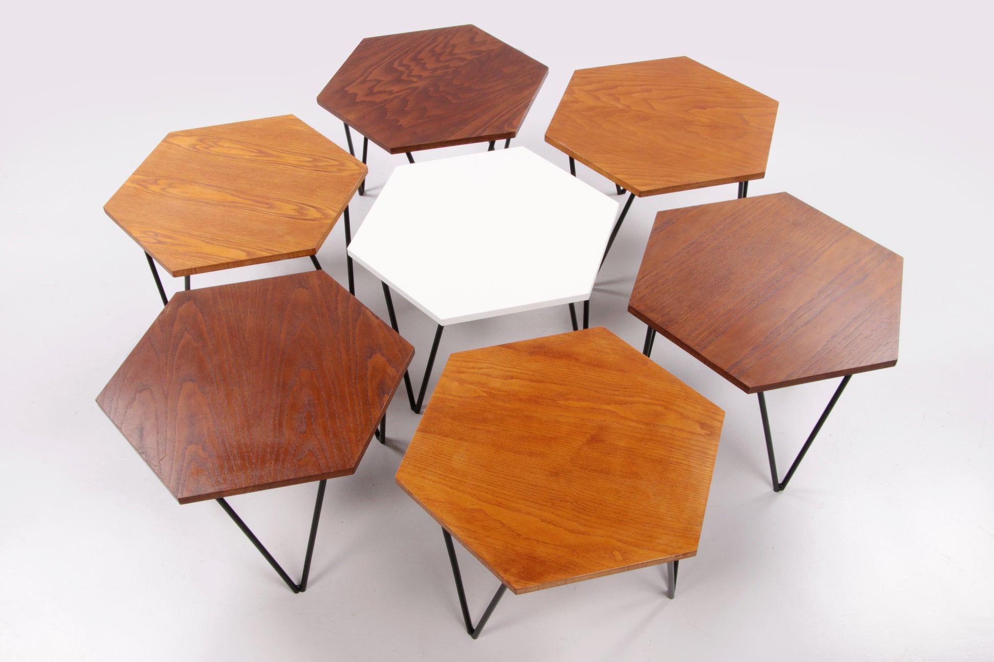 Gio Ponti Set van 7 zeshoekig salontafel van ISA Bergamo,1950 Italie.