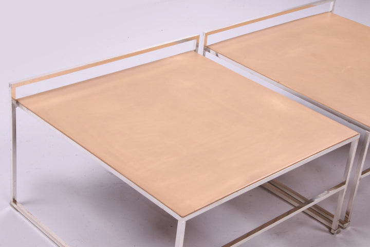 Poltrona Frau Set van 2 bijzettafels met lederen blad 1970,Italie