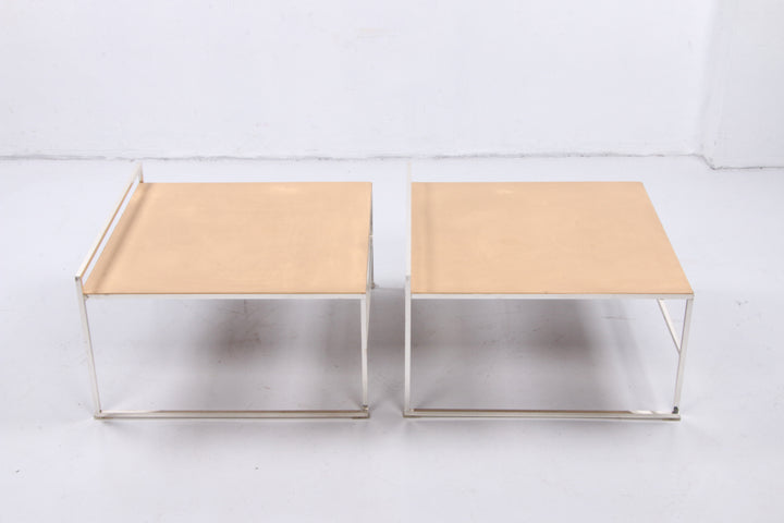 Poltrona Frau Set van 2 bijzettafels met lederen blad 1970,Italie
