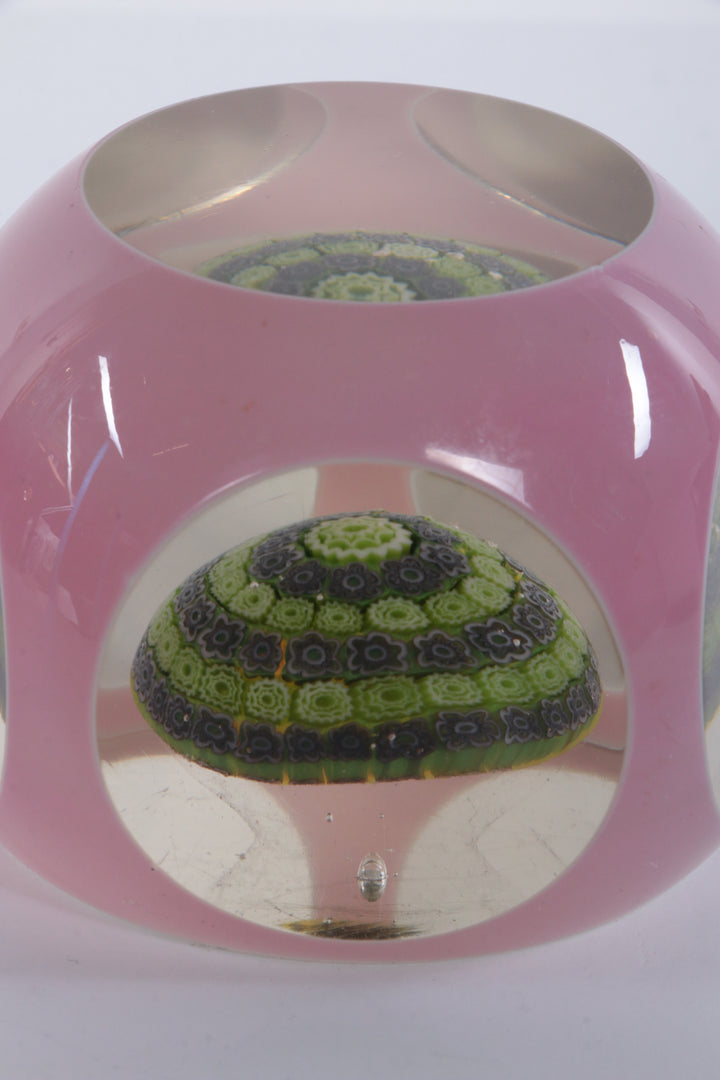 Franse paperweight met paars bloemwerk van St.Louis,1910