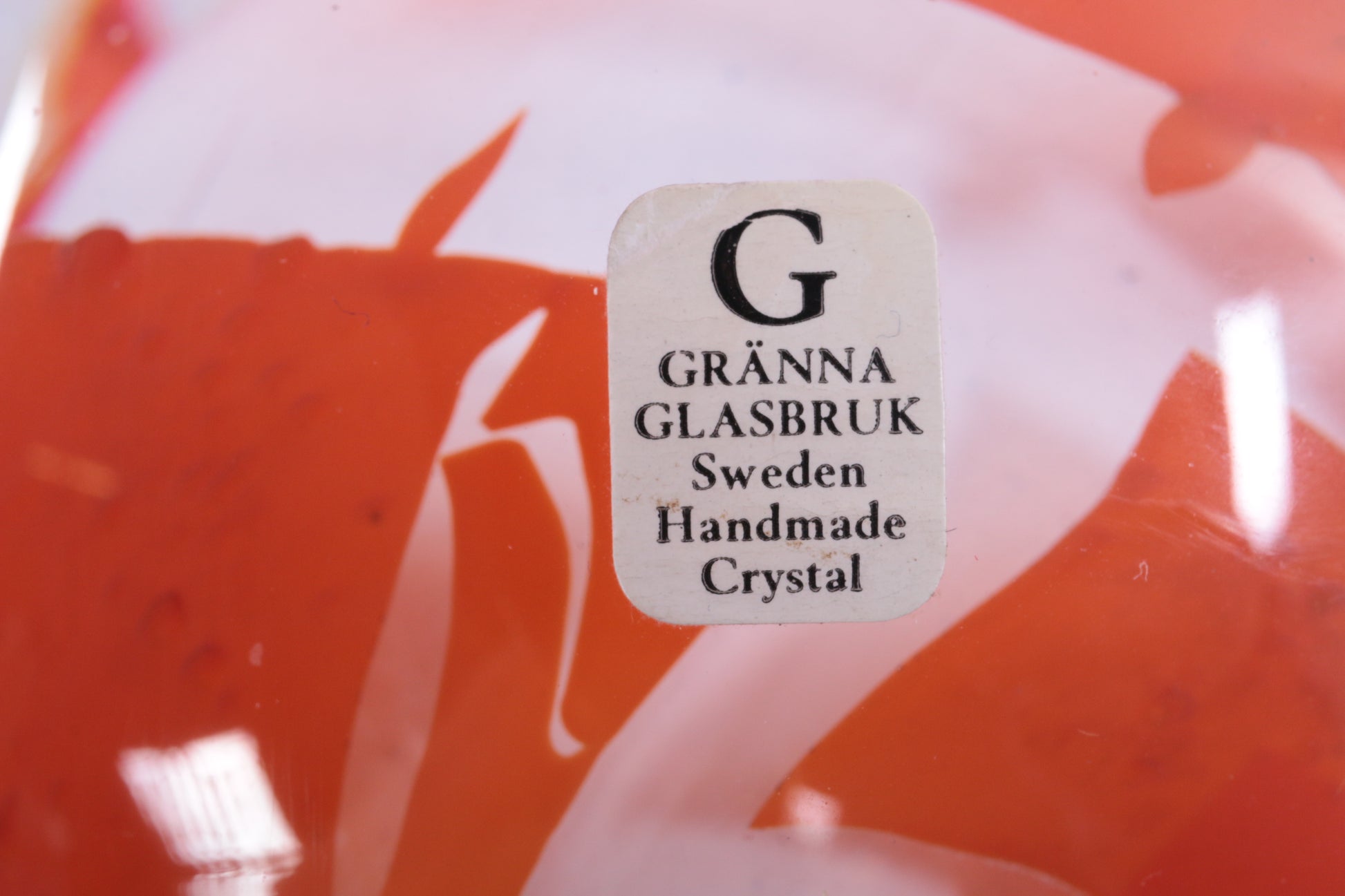 Paperweight  oranje wit van Granna glasbruk Sweden,1960