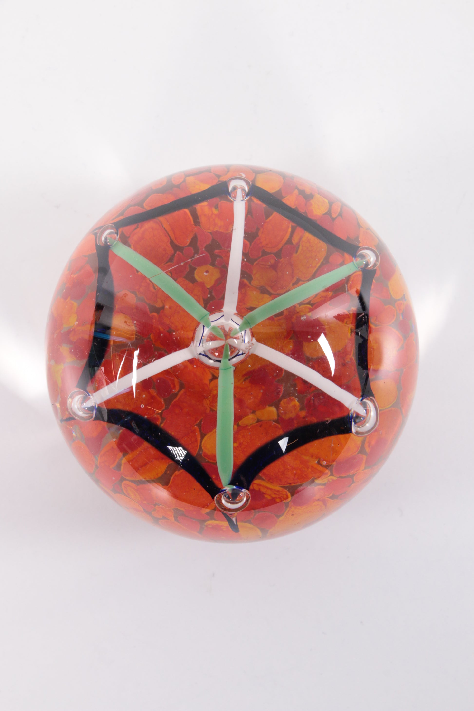 Paperweight orange met bogen zwart/wit/groen