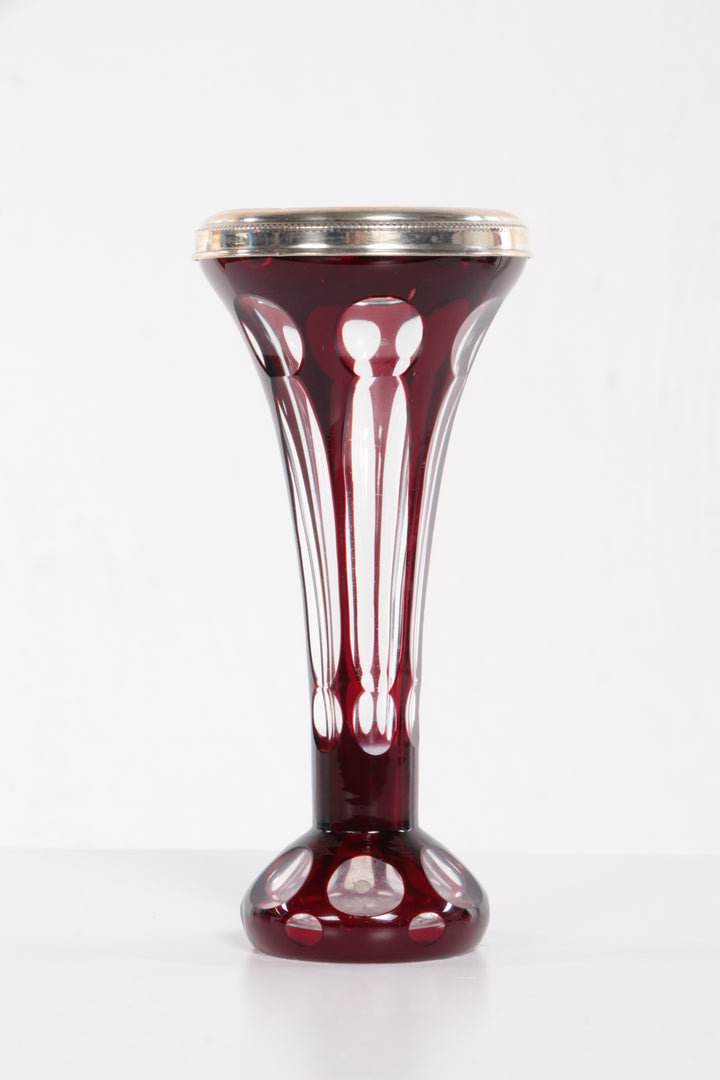 Vintage vaasje rood handgesnedenkristal van Bamberg Nachtmann 1950