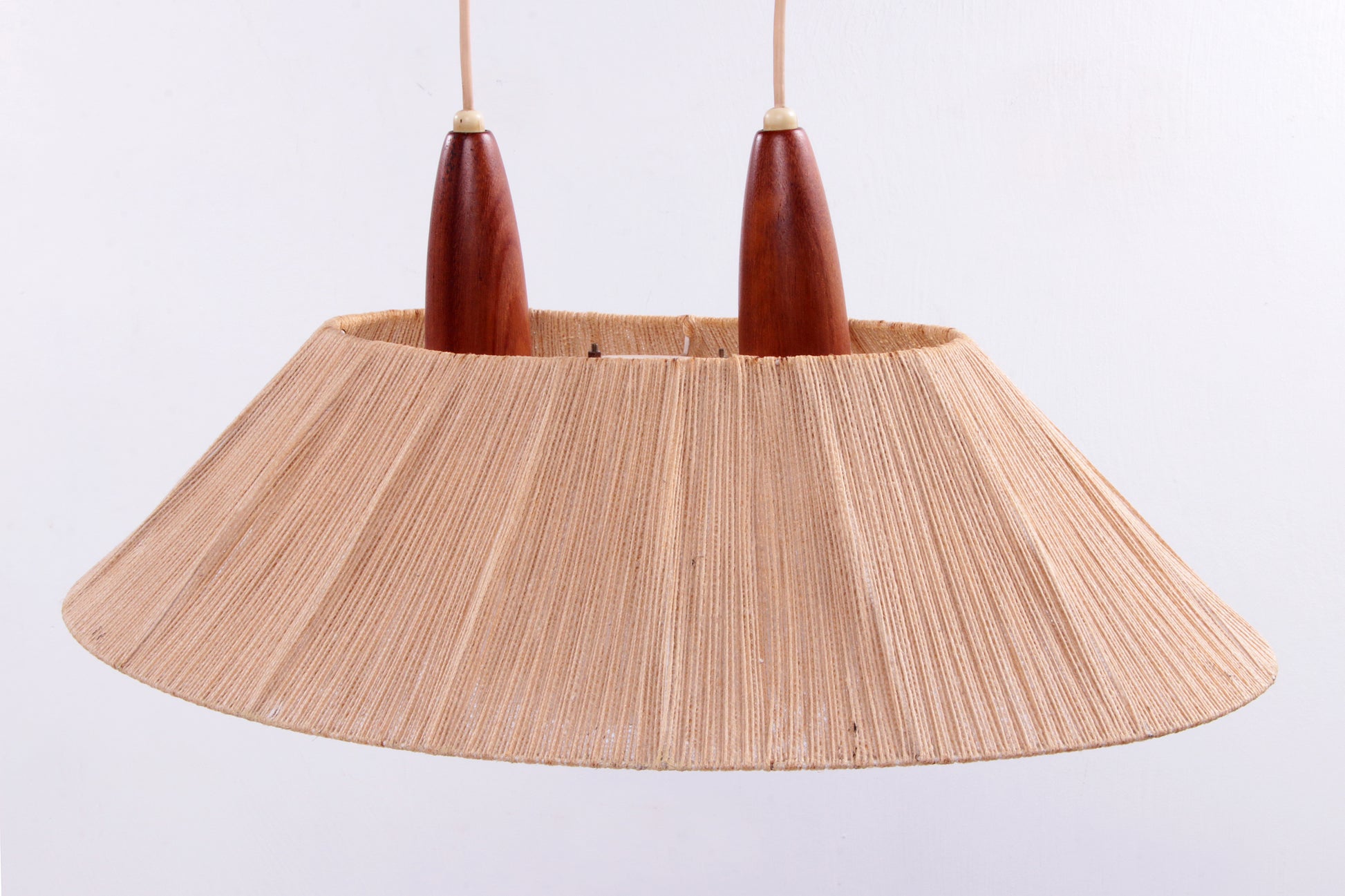 Temde hanglamp Zeldzaam model van teak en sissal,1960