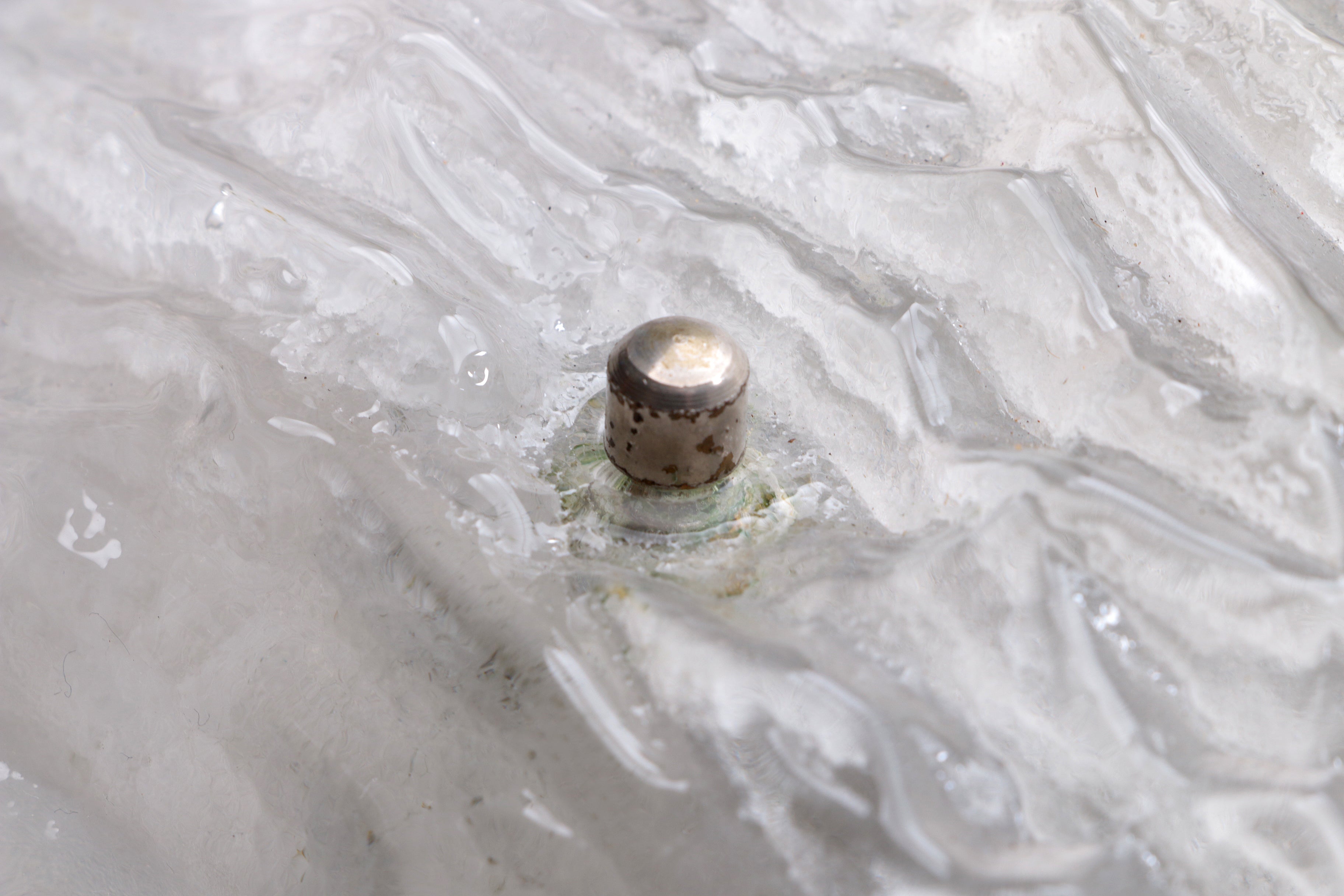 Mooie grote wandlamp van prachtig mat glas,1960 Duitsland