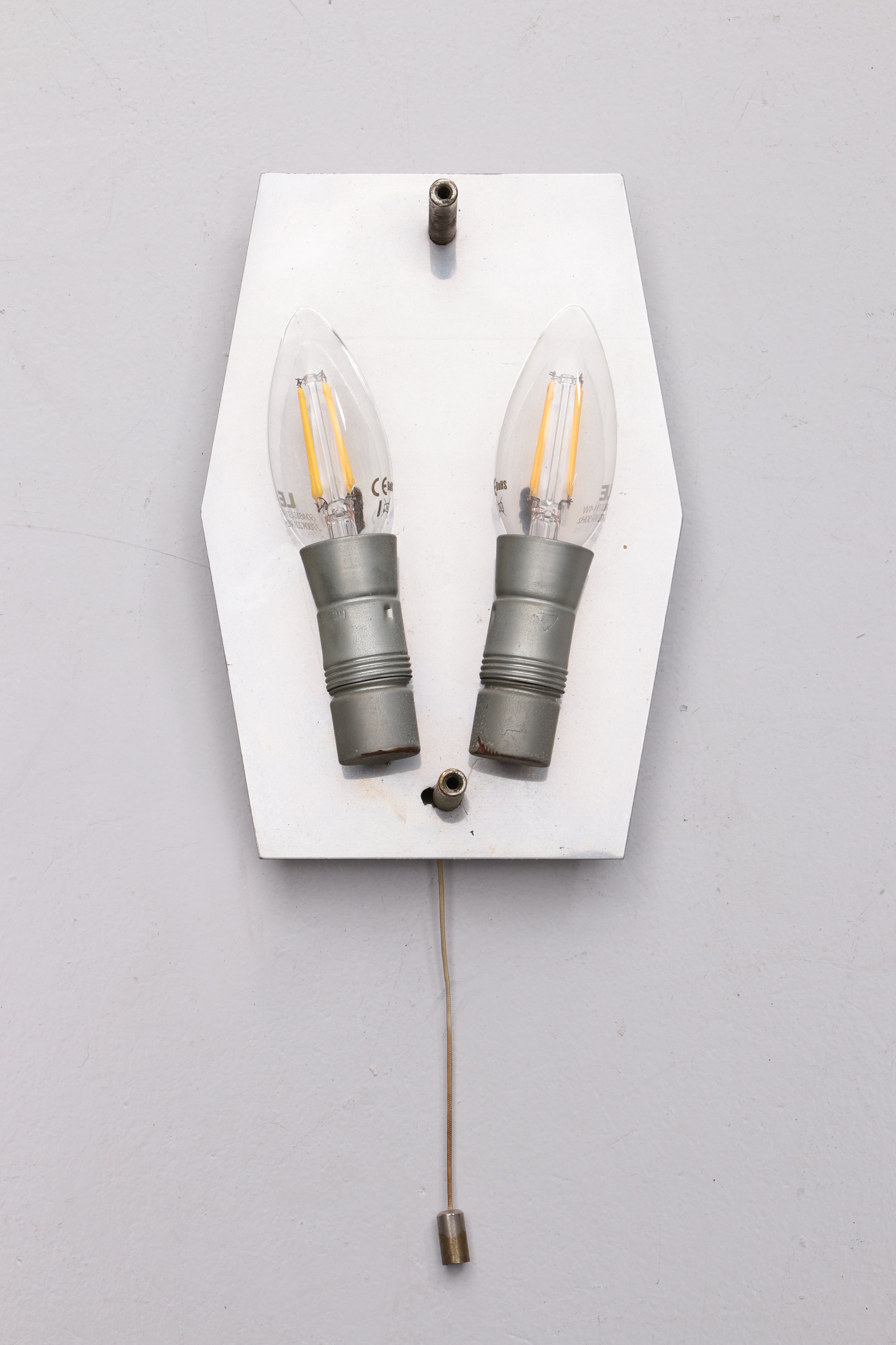 Mooie grote wandlamp van prachtig mat glas,1960 Duitsland