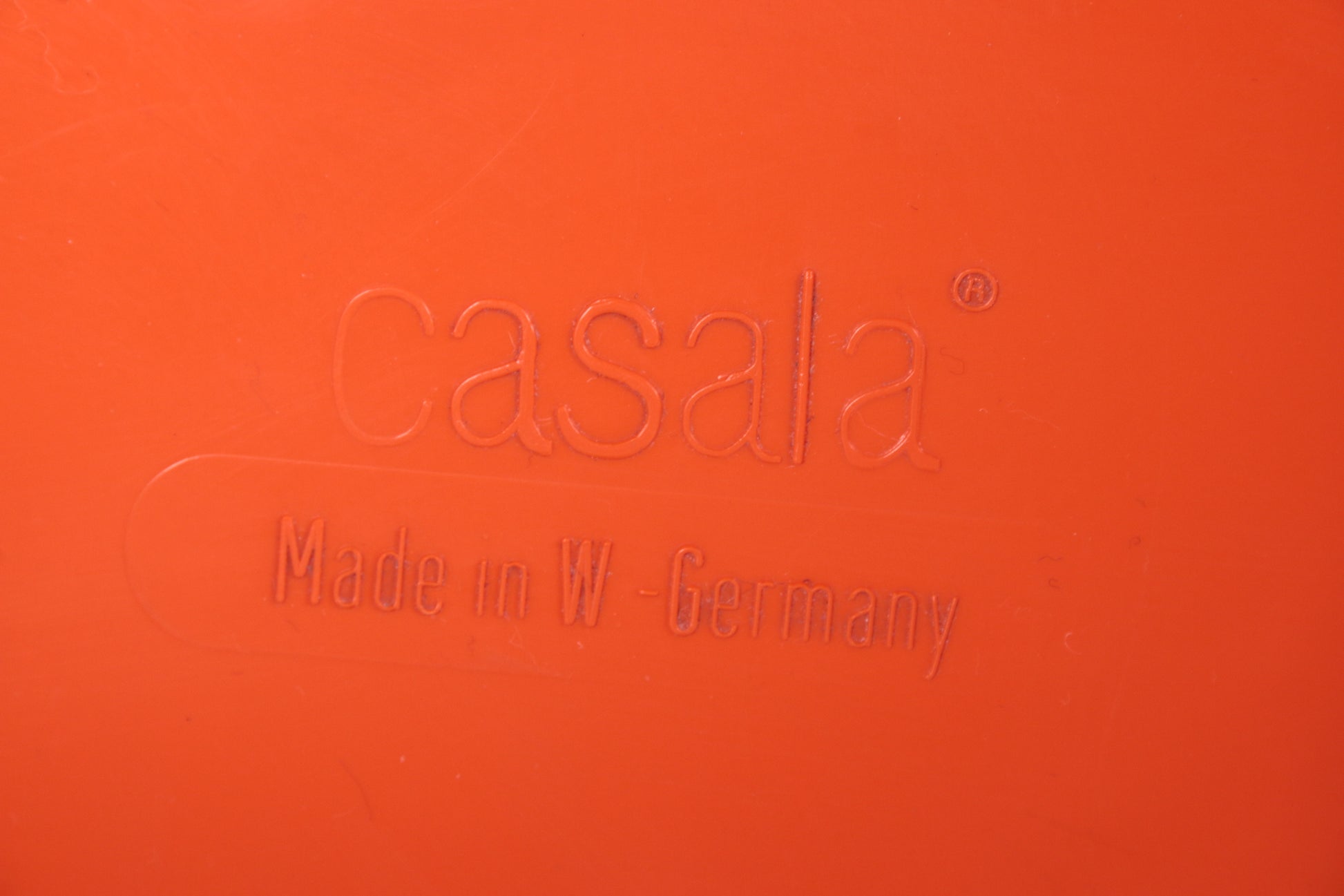 Vintage oranje space age krukje van Casala, 1960 detail naam maker