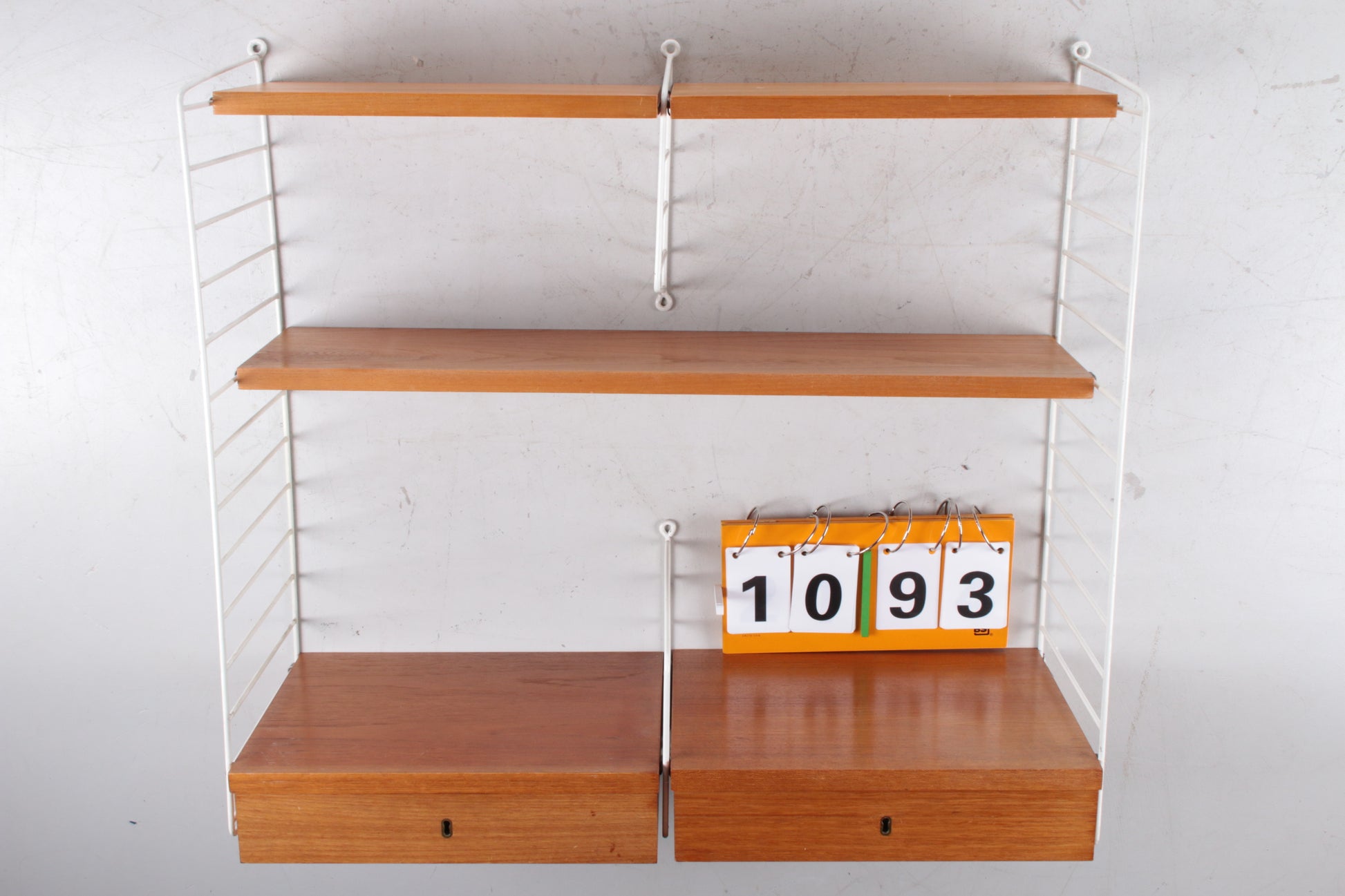 The ladder shelf wall unit by Nisse Strinning for String Design AB, 1950s voorkant