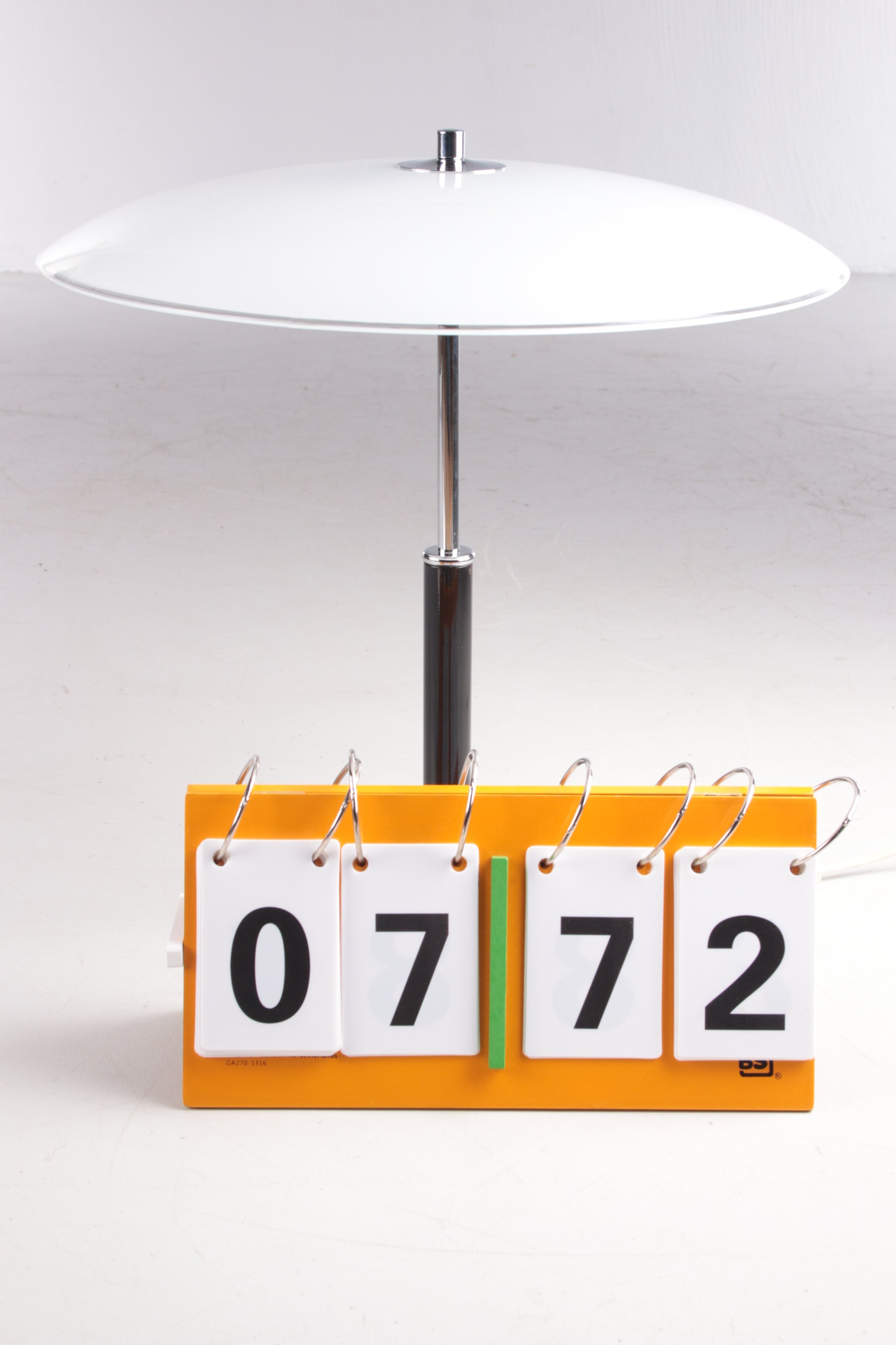 Vintage Mushroom Bureaulamp Model B8802 Chrome met Opaalglas voorkant