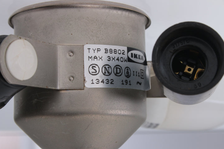 Vintage Mushroom Bureaulamp Model B8802 Chrome met Opaalglas detail binnenkant