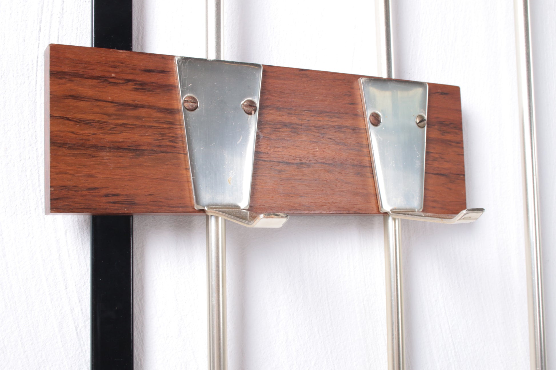 Vintage Chrome en houten wandkapstok met hoedenplank,1960s detail haakjes