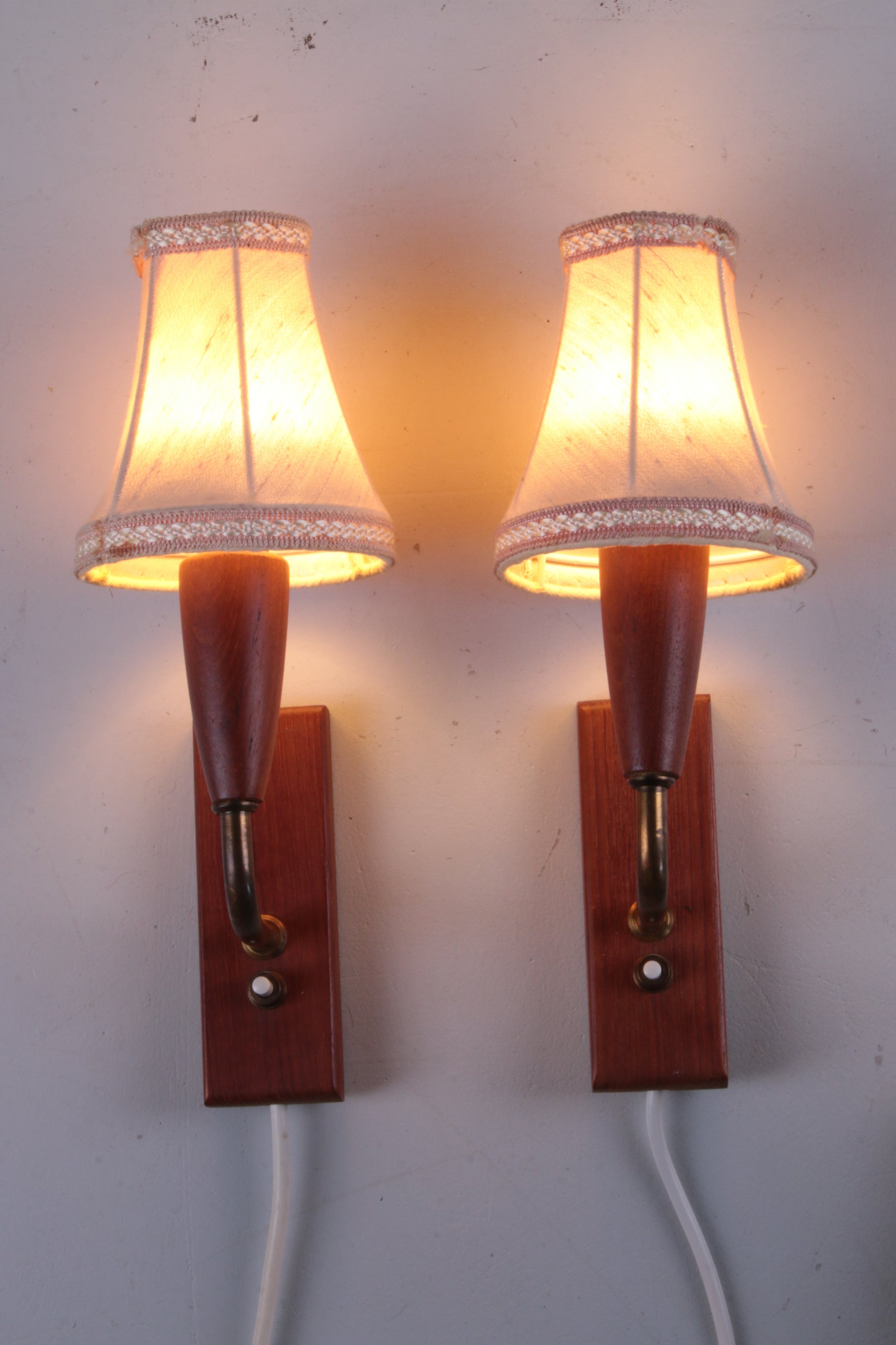 Set Teak houten deens design wandlampjes 