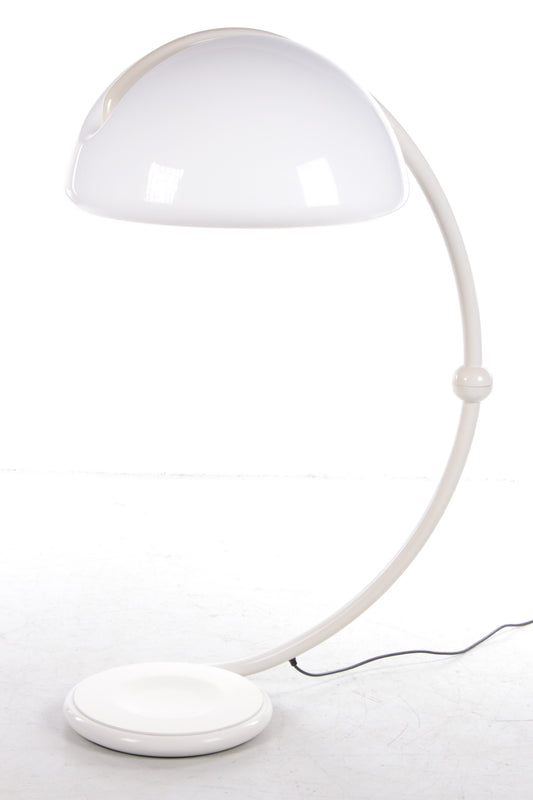 Witte Serpente Vloerlamp van Elio Martinelli voor Martinelli Luce zijkant