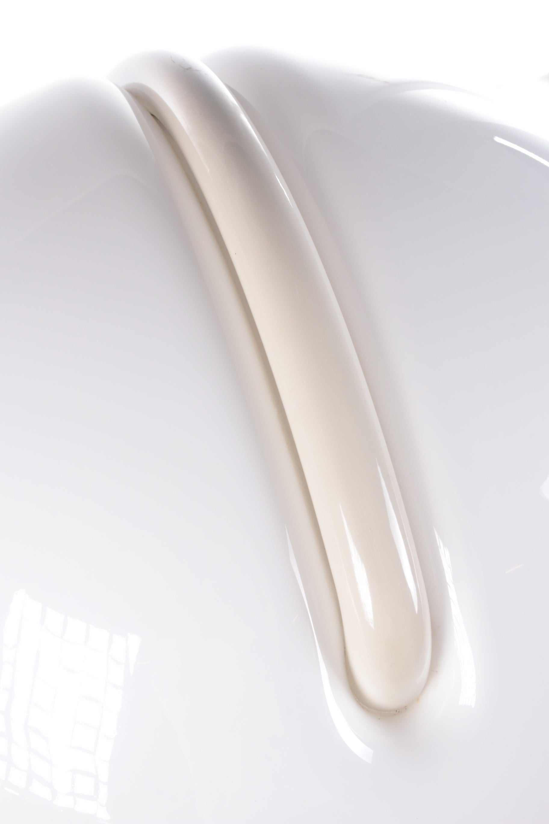 Witte Serpente Vloerlamp van Elio Martinelli voor Martinelli Luce detail bovenkant lampekap