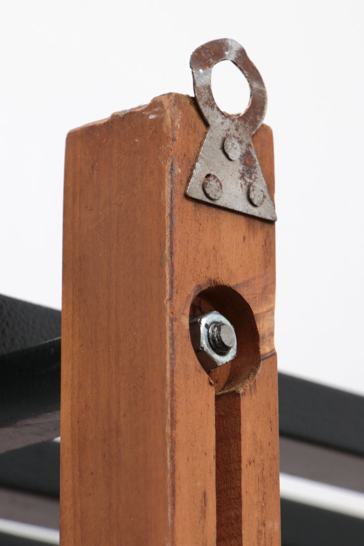 Italiaanse Wandkapstok met poesjes rood,creme en hoedenrek,1960