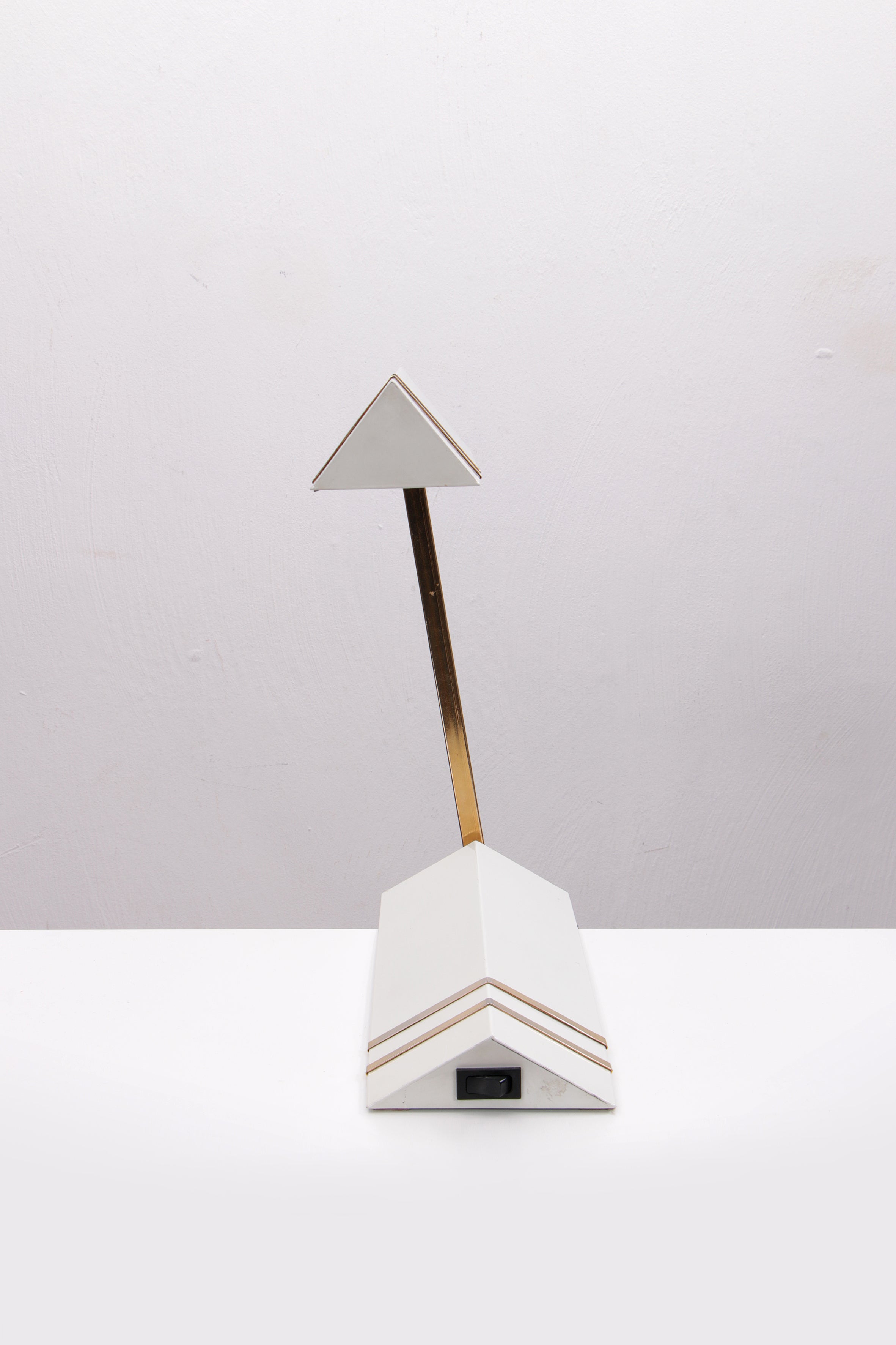 Italiaanse bureaulamp mooi strak design,1960