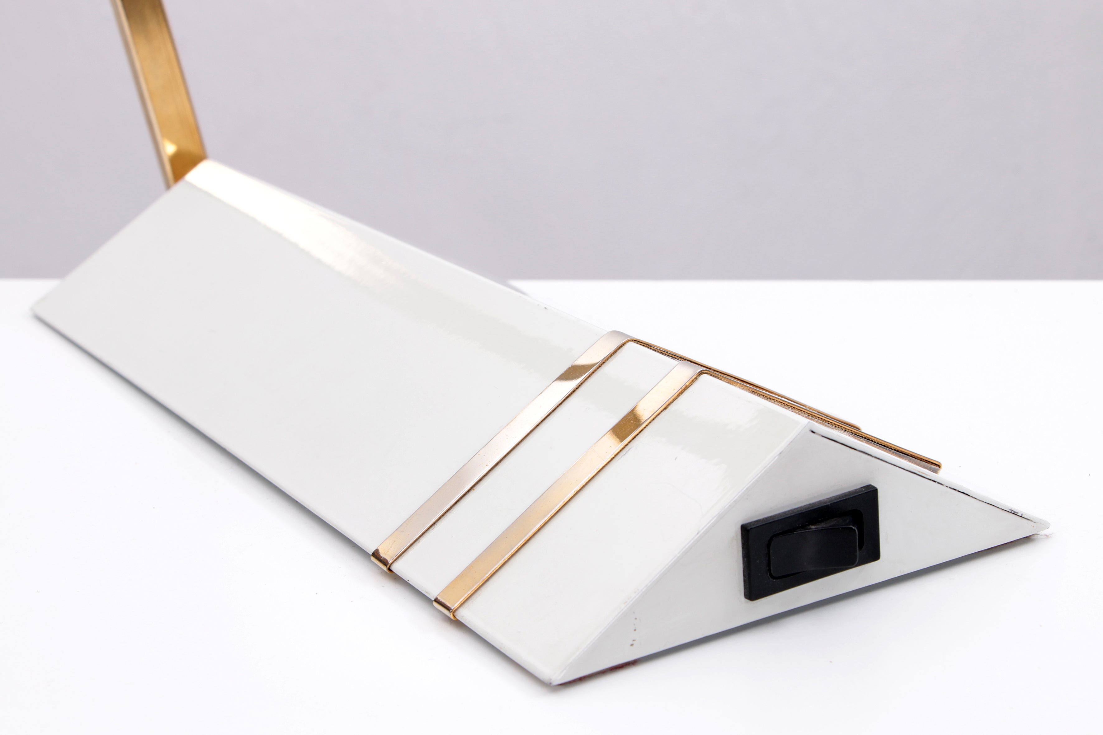 Italiaanse bureaulamp mooi strak design,1960