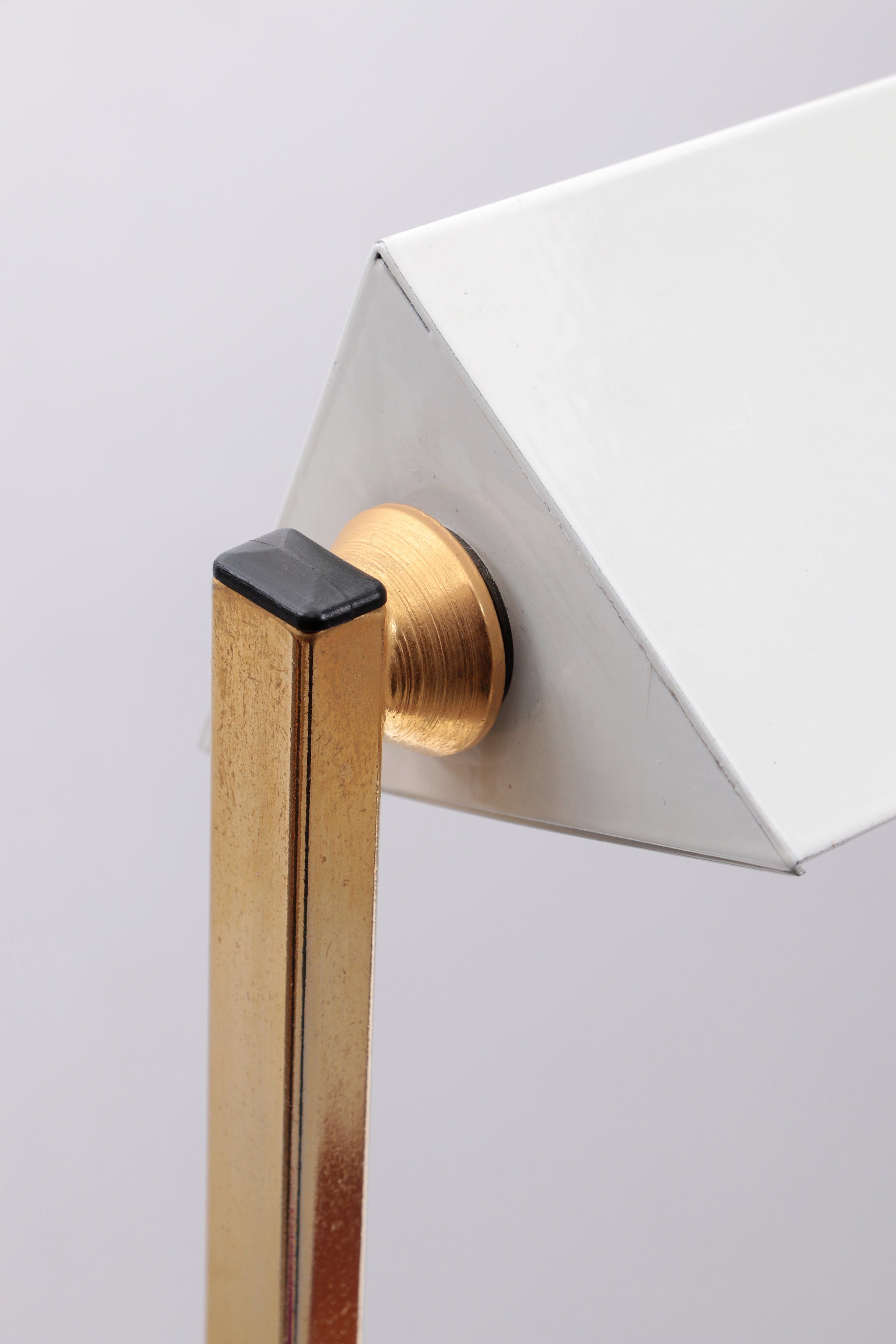 Italiaanse bureaulamp mooi strak design,1960