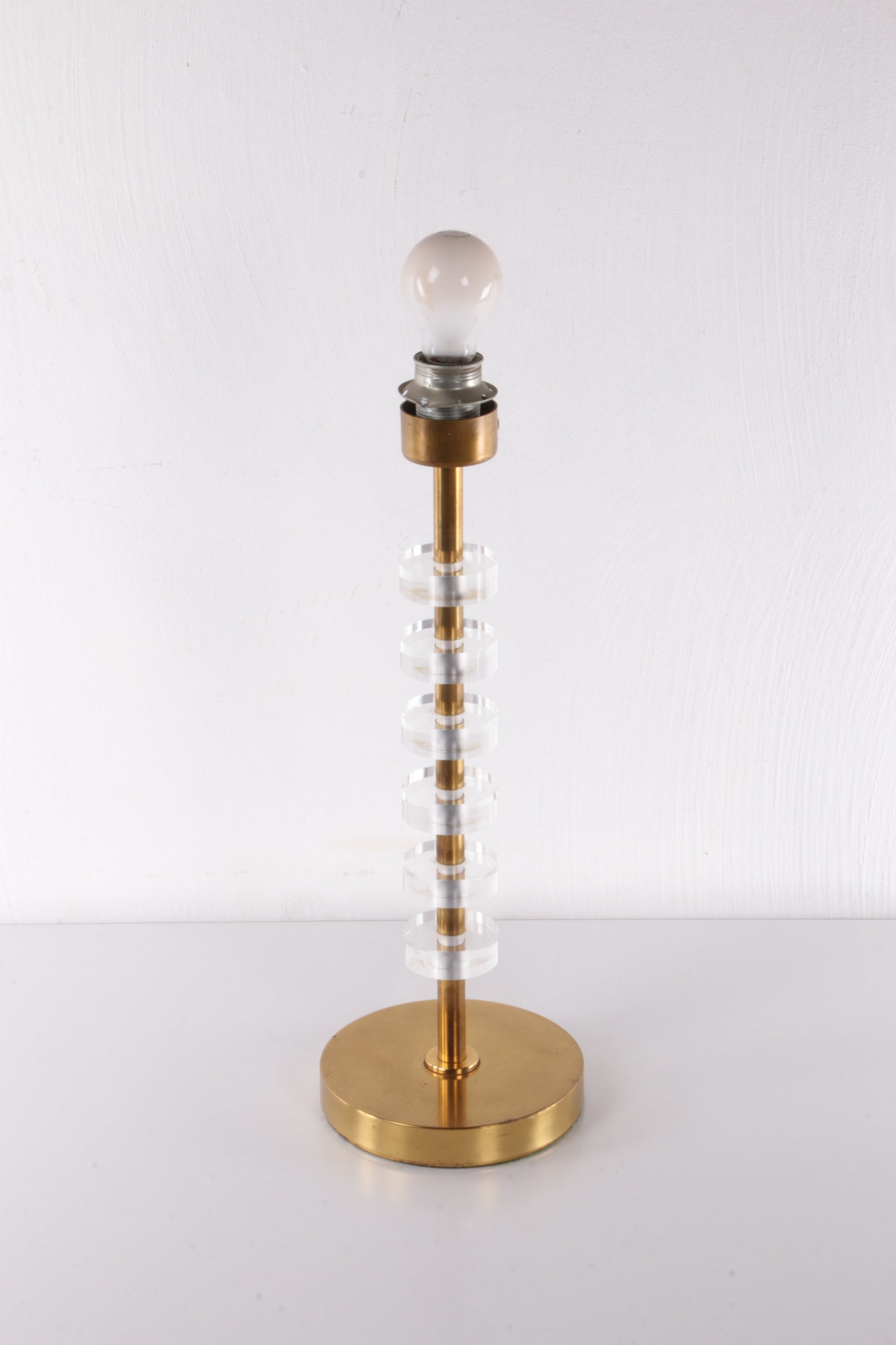 Regency Messing Plexiglas Tafellamp Lucite Brass 1970S Lamp.