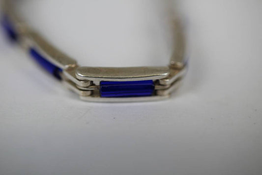 Zilveren armband blauwenstenen 'Berfu' detail blauwe steen
