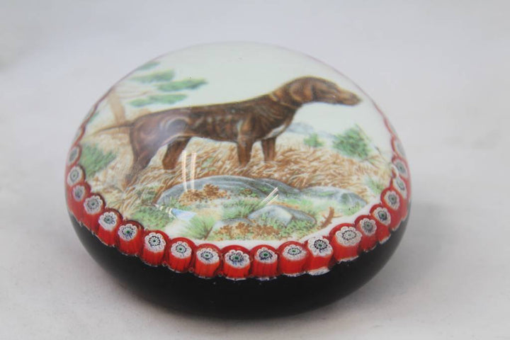 Oud engels paperweight met pointer zijkant