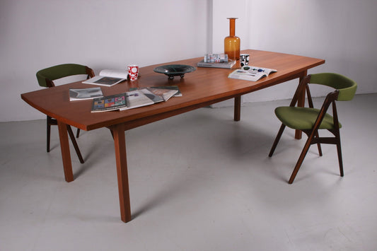 Grote teakhouten Zweedse designer Eettafel, jaren 60 sfeerfoto