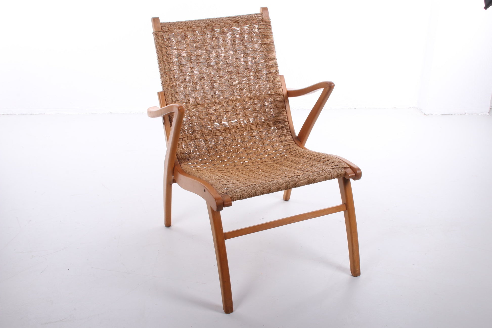 Vintage fauteuil met touw uit de jaren 60 voorkant