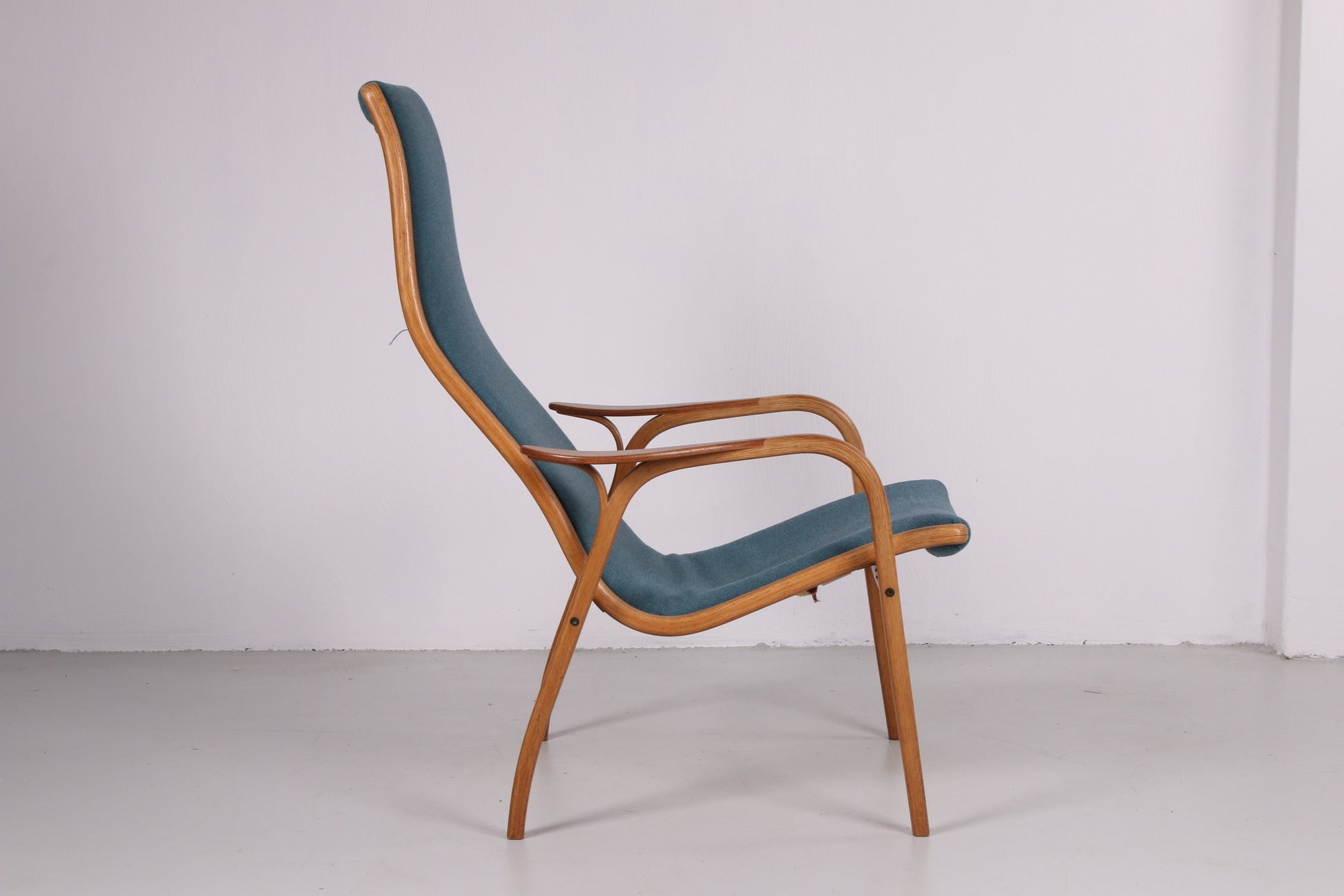Vintage Lamino Easy Chair by Yngve Ekström for Swedese zijkant