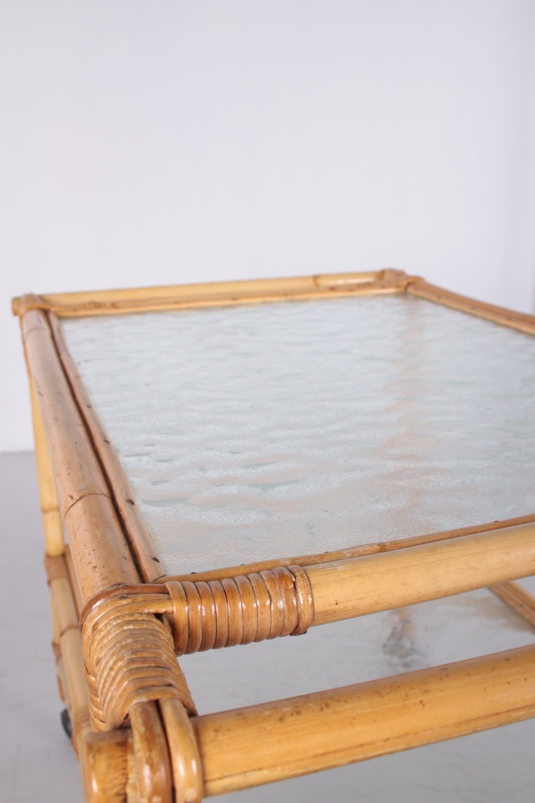 Vintage Bamboe Trolley en serveerwagen jaren60 blad boven schuin bovenaf