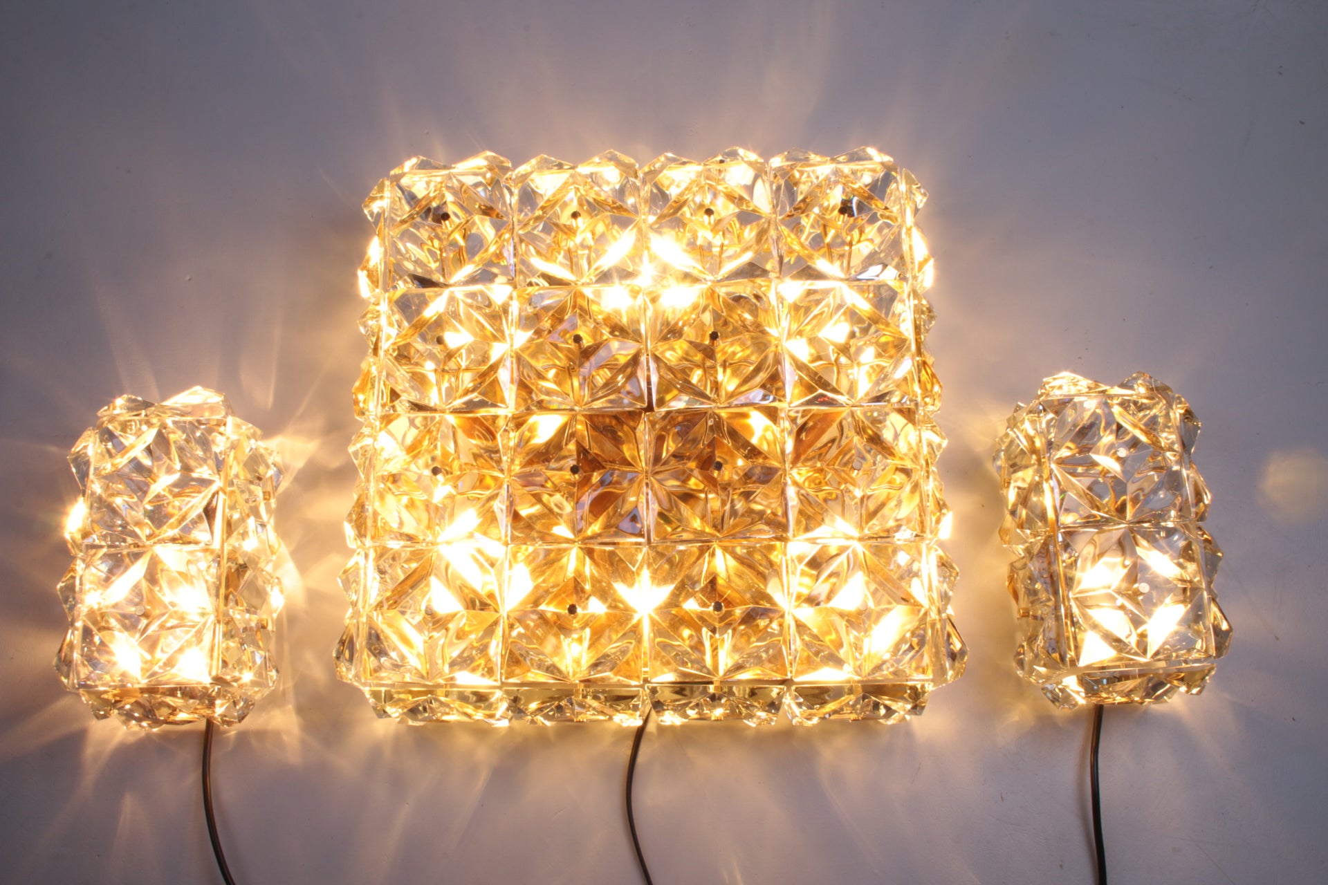 Large Gold-Plated & Crystal Glass Flush Mount Light from Kinkeldey, 1970s voorkant licht aan