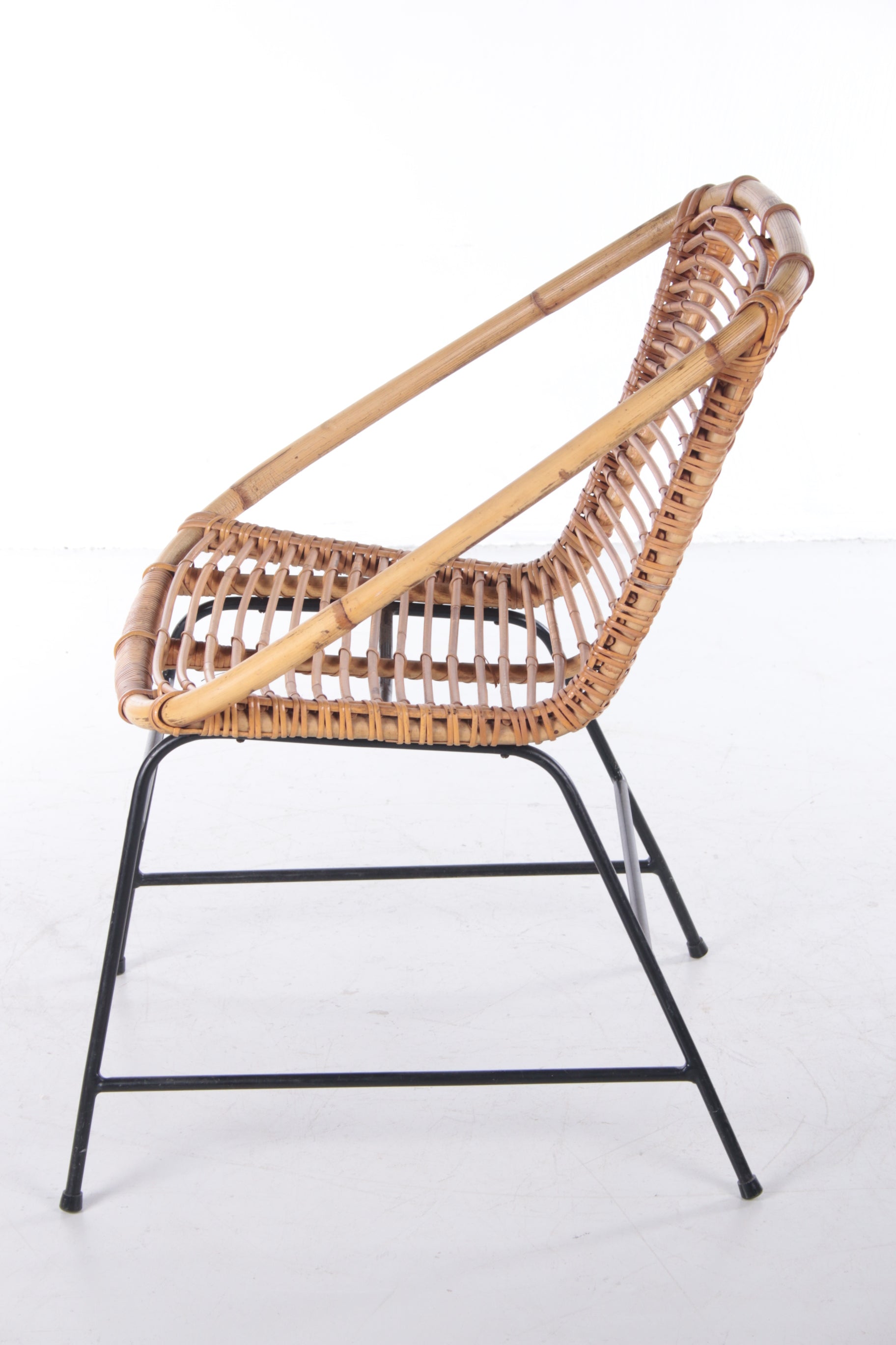 Vintage Bamboe Design stoel jaren60 Dirk van Sliedrecht Style.Set van 4 zijkant